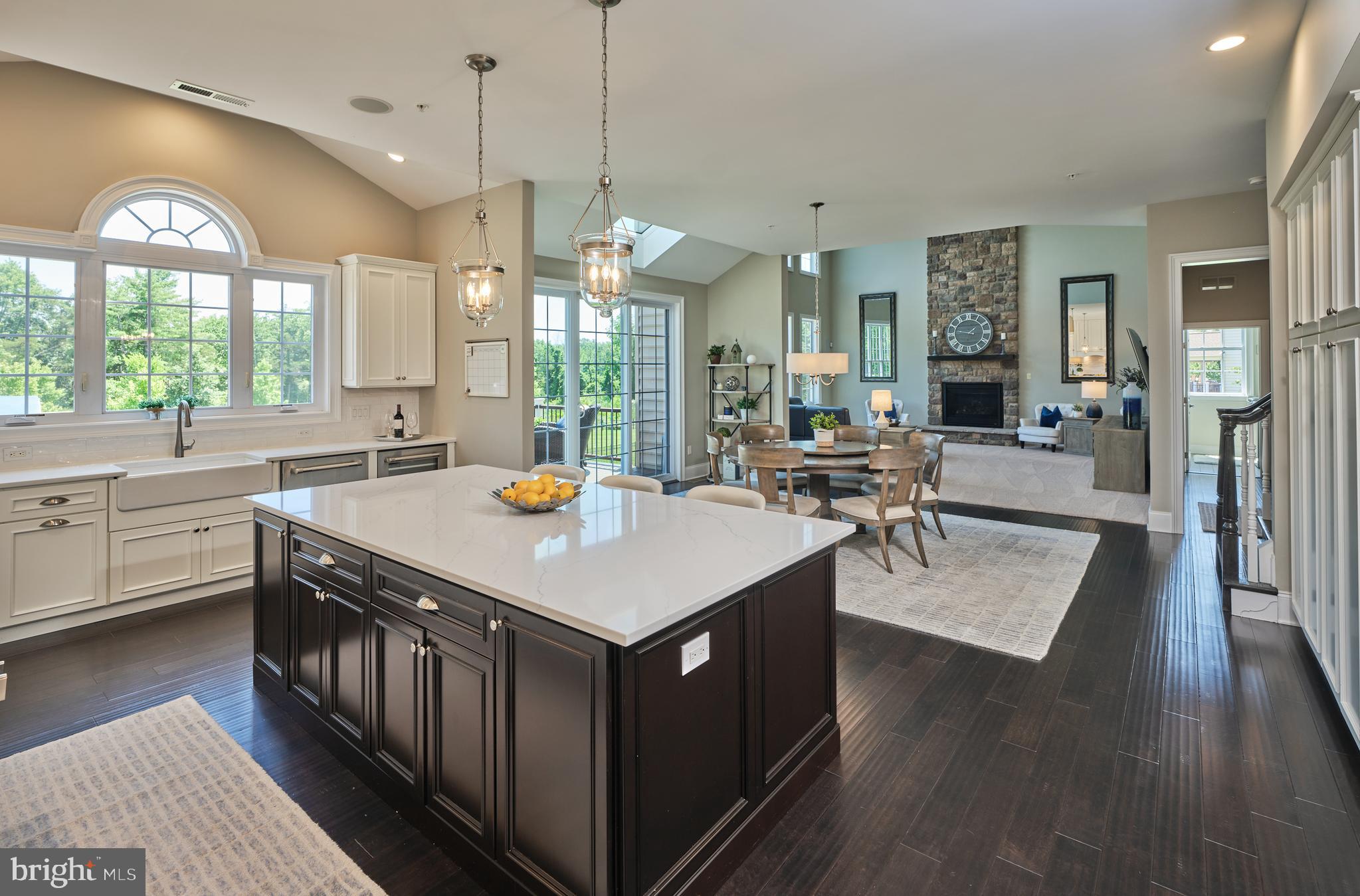 ESTATE AT MILL CREEK - Residential
