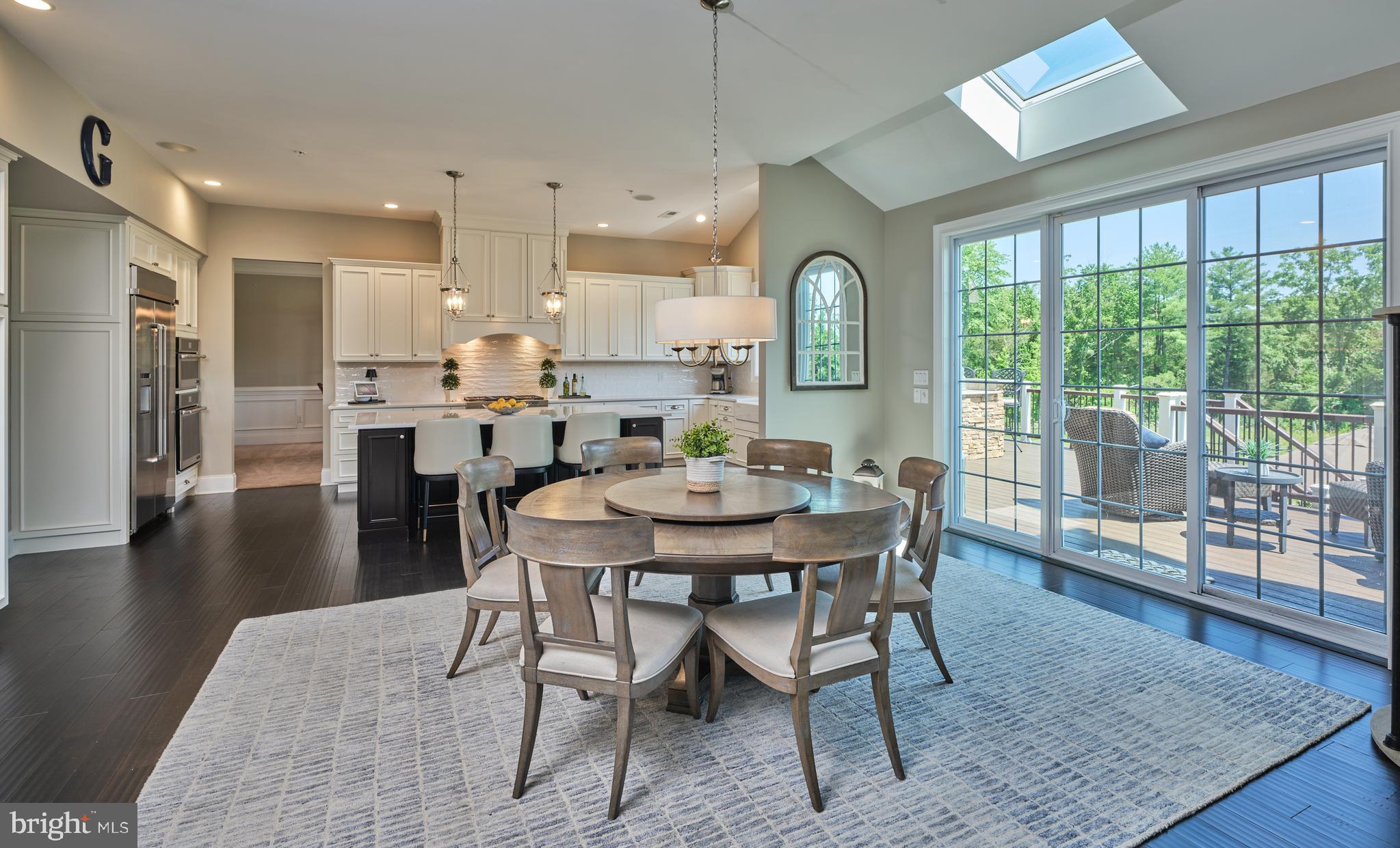 ESTATE AT MILL CREEK - Residential