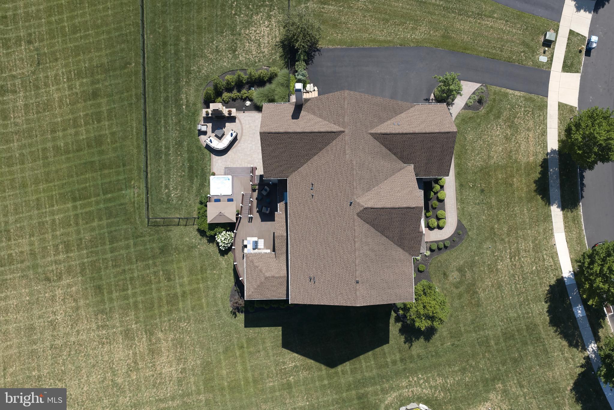 ESTATE AT MILL CREEK - Residential