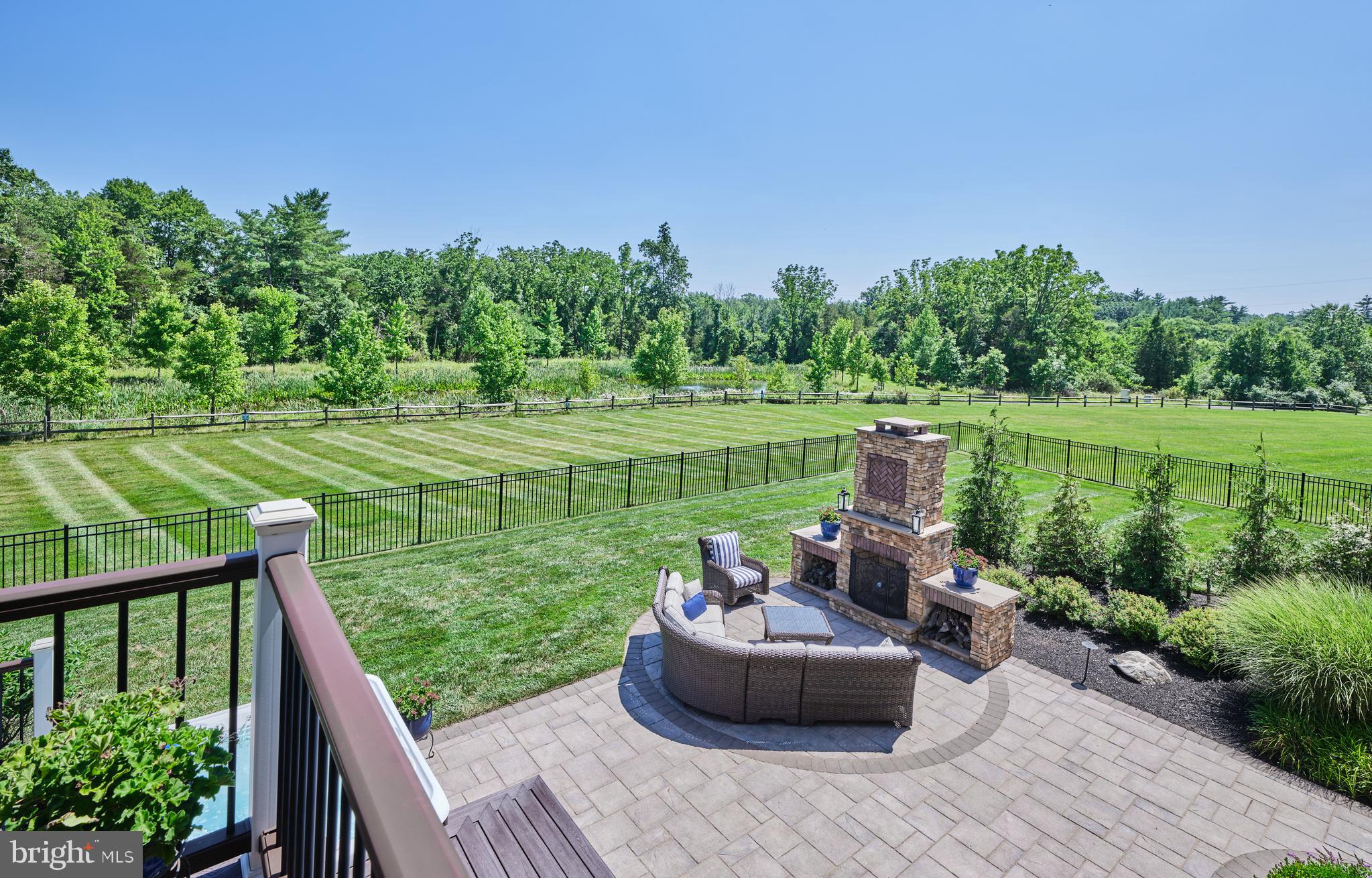 ESTATE AT MILL CREEK - Residential