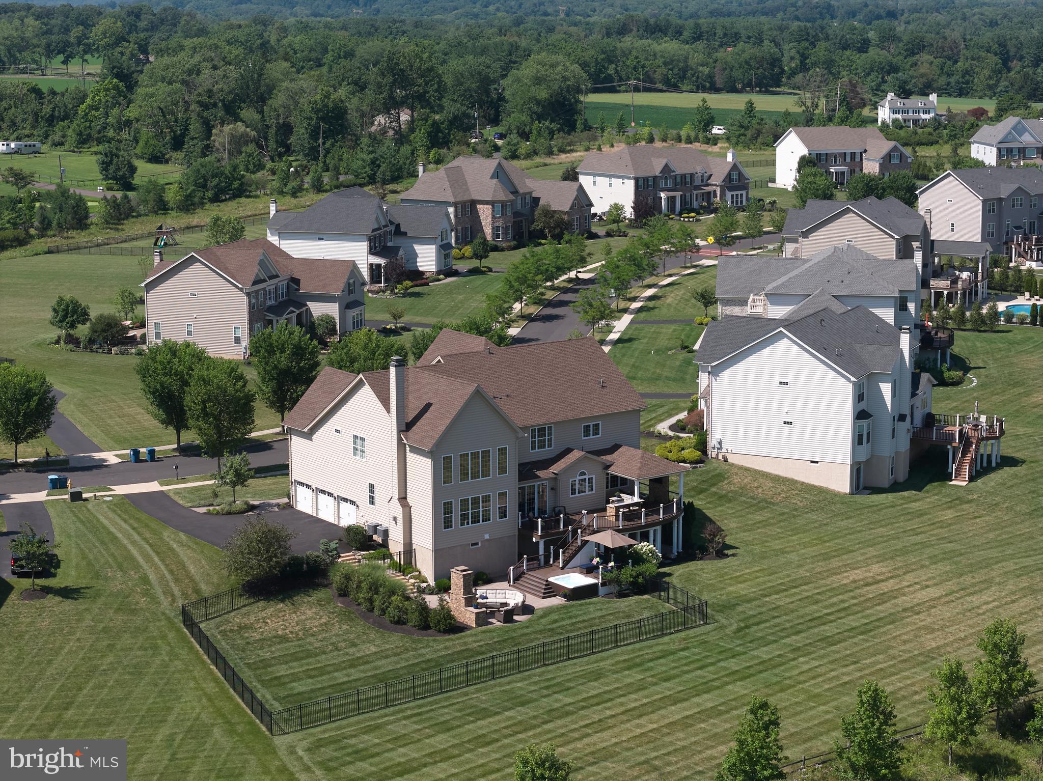 ESTATE AT MILL CREEK - Residential