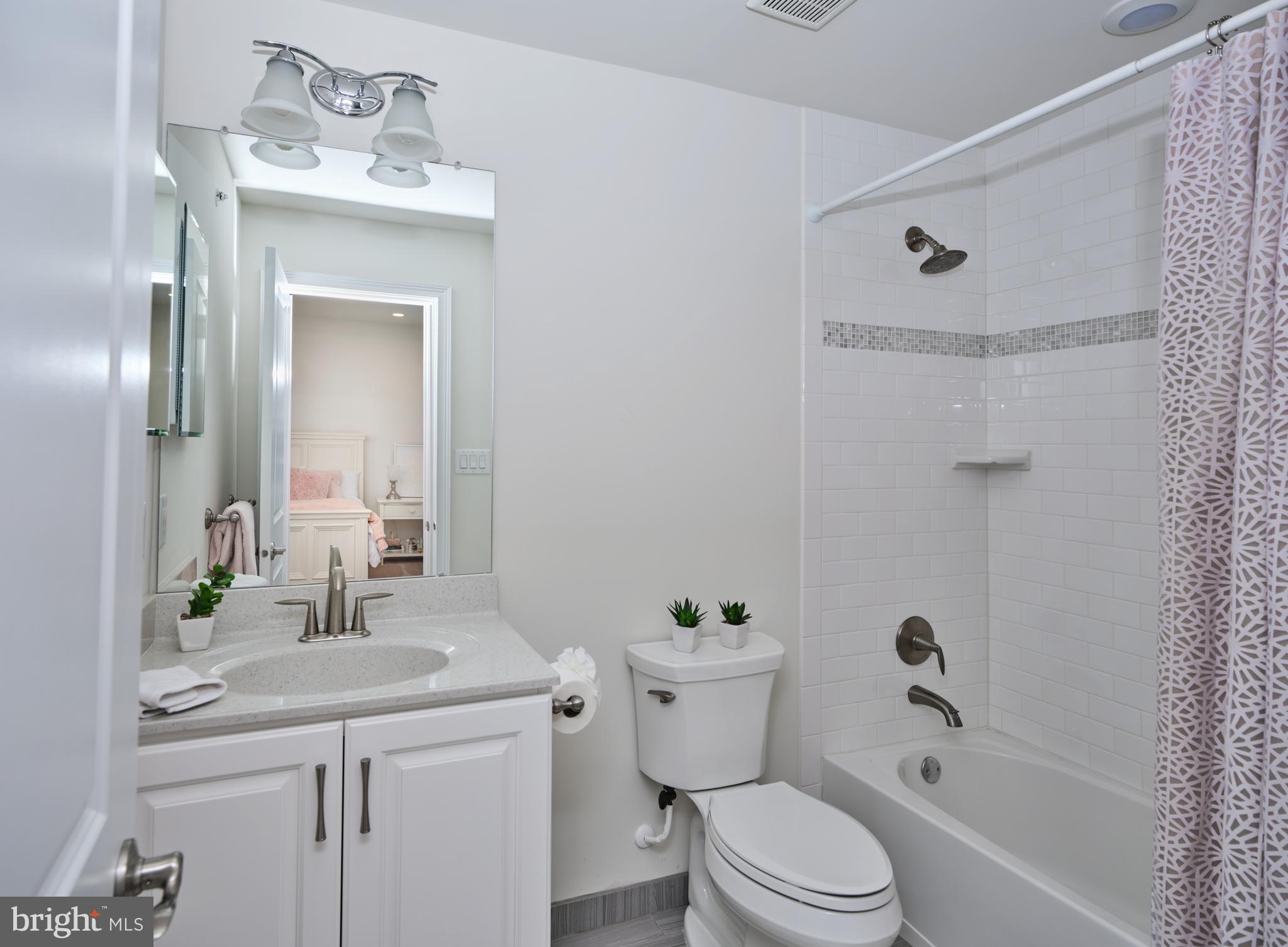 ESTATE AT MILL CREEK - Residential
