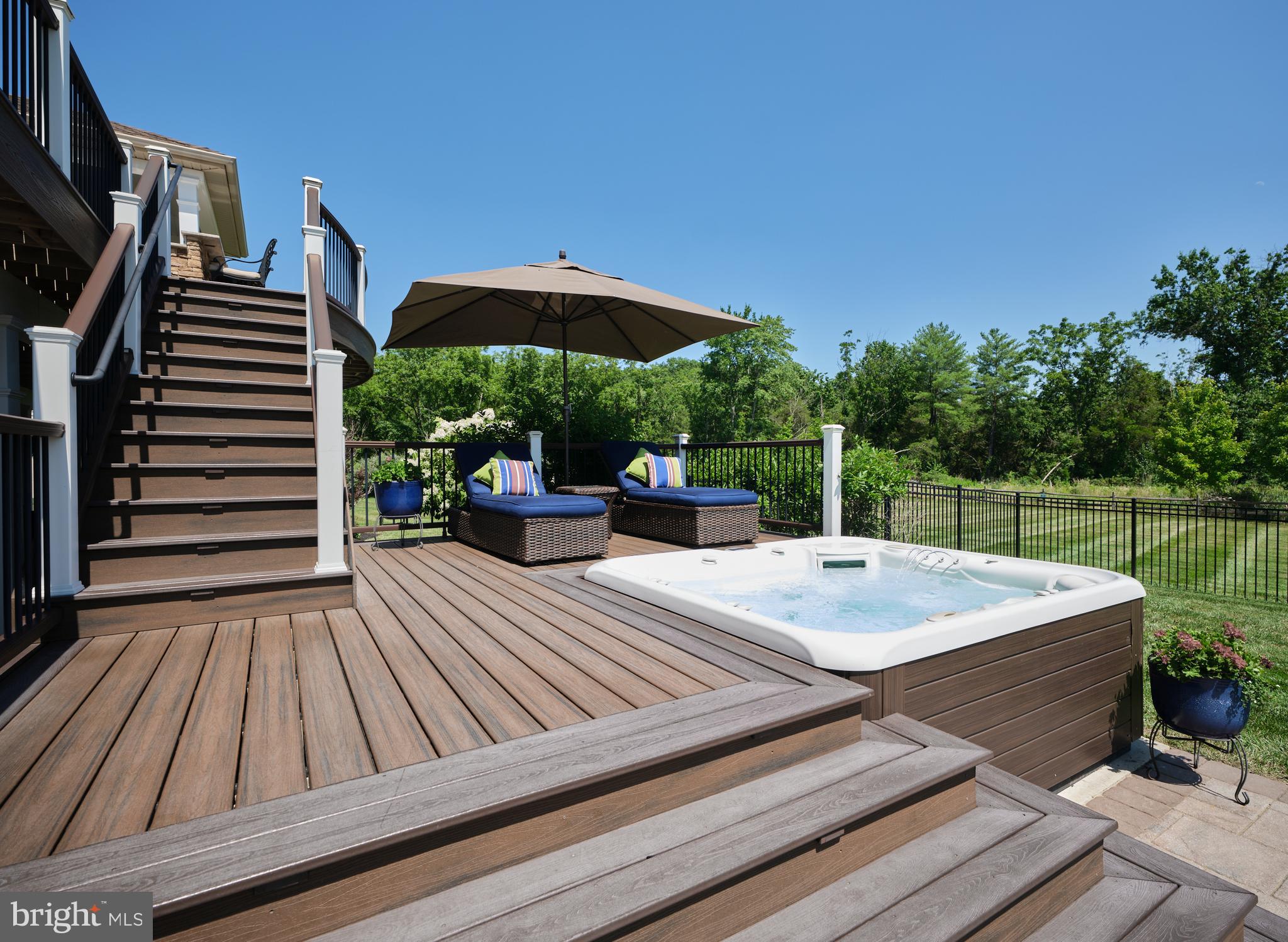 ESTATE AT MILL CREEK - Residential