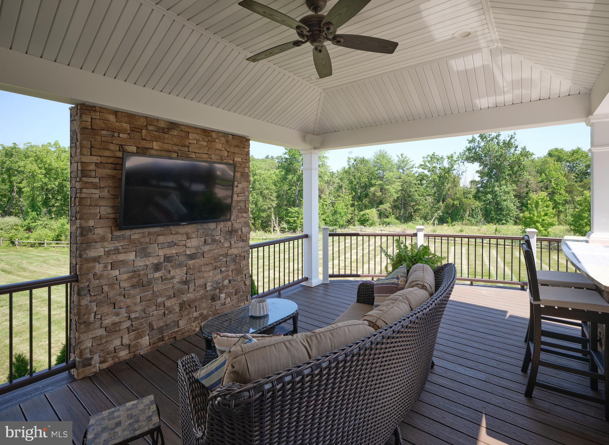 ESTATE AT MILL CREEK - Residential