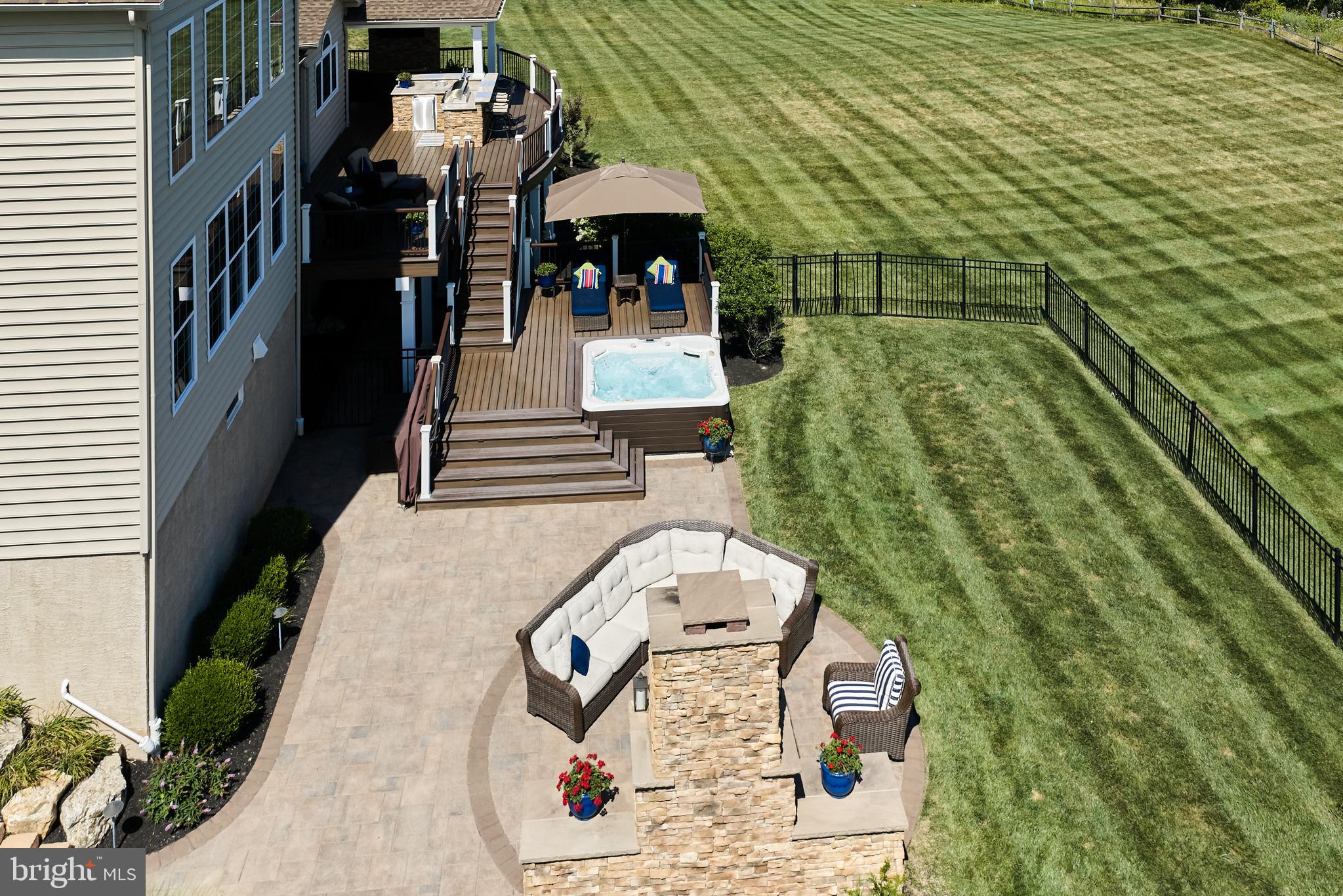 ESTATE AT MILL CREEK - Residential