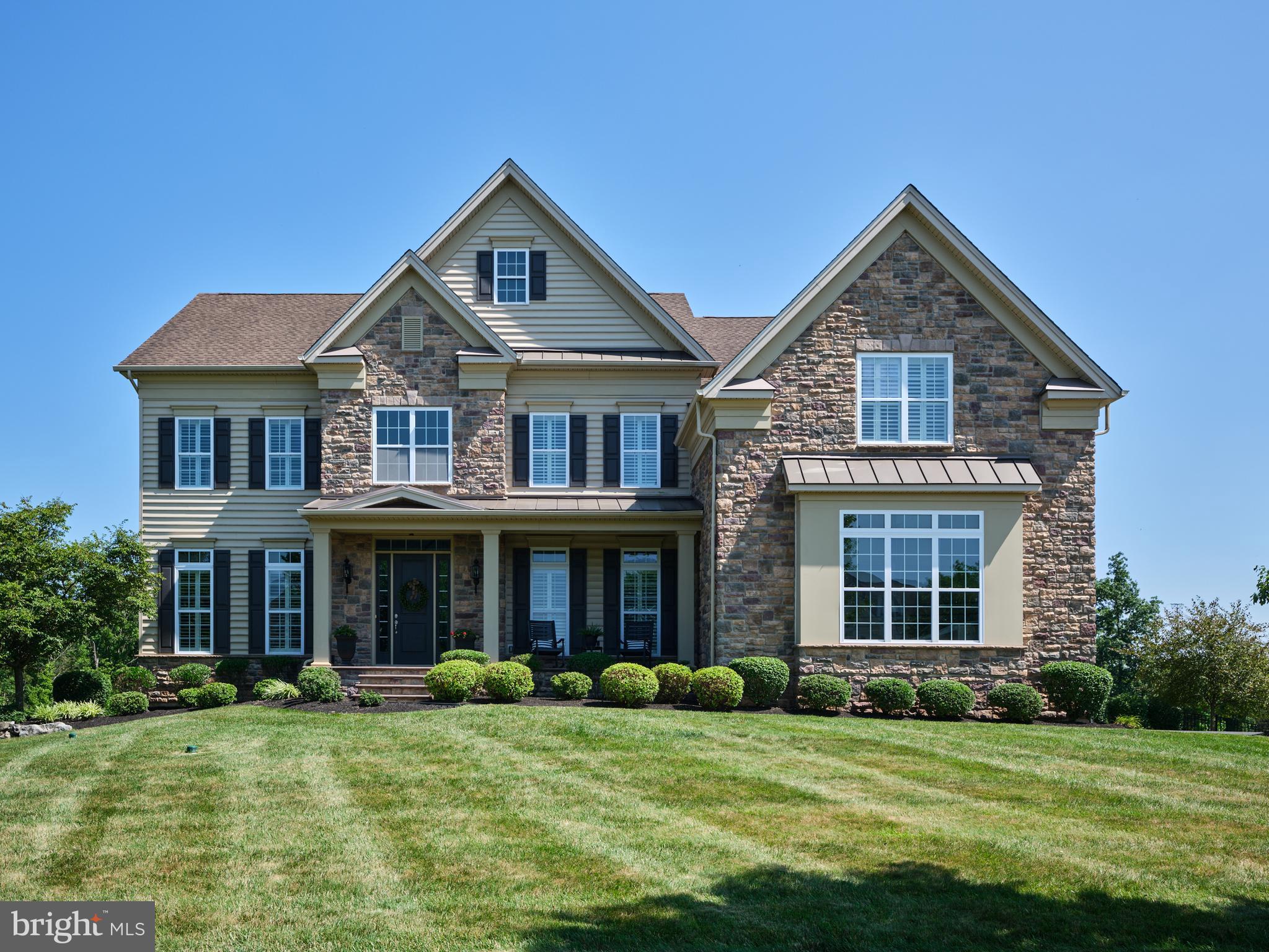 ESTATE AT MILL CREEK - Residential