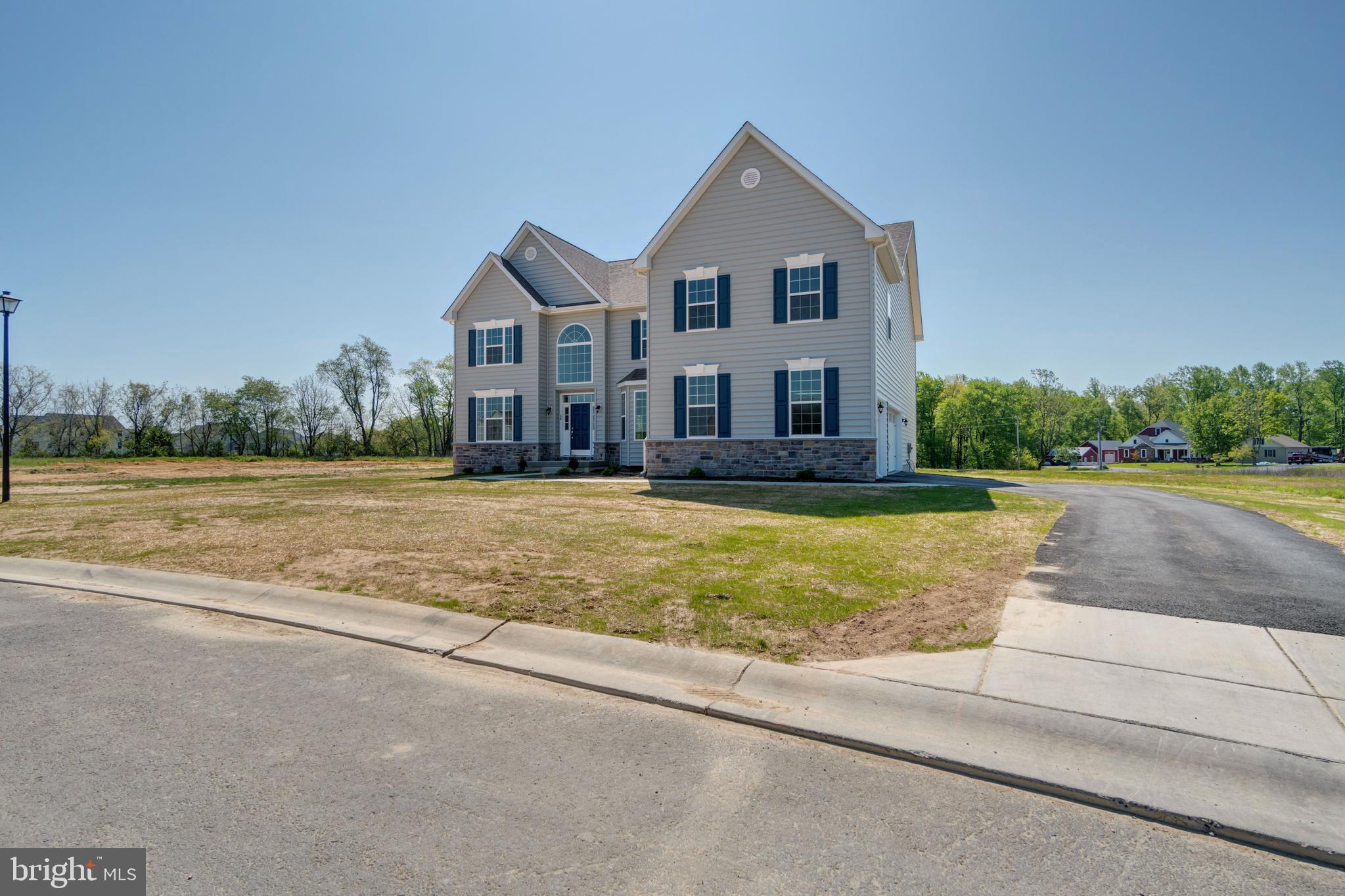 HIDDEN BROOK - Residential