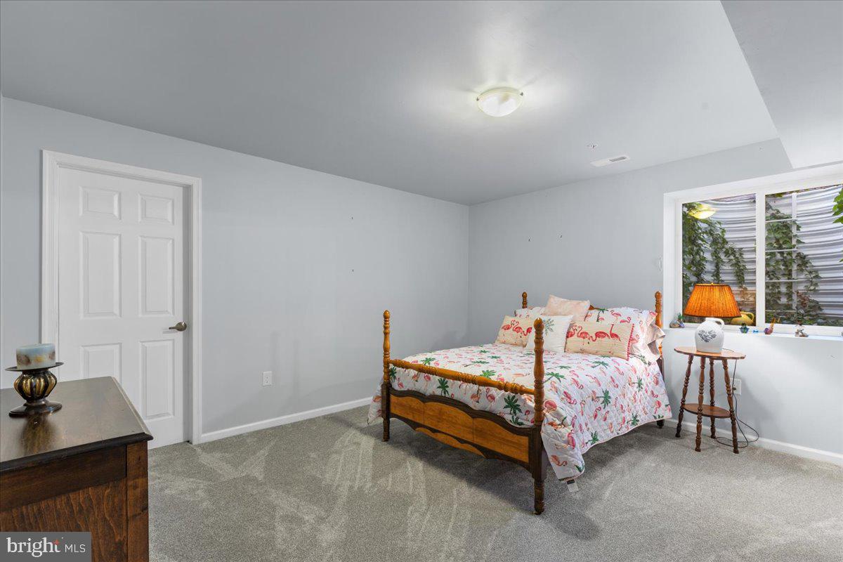 THE HARBOURS AT SOLOMONS ISLAND - Residential