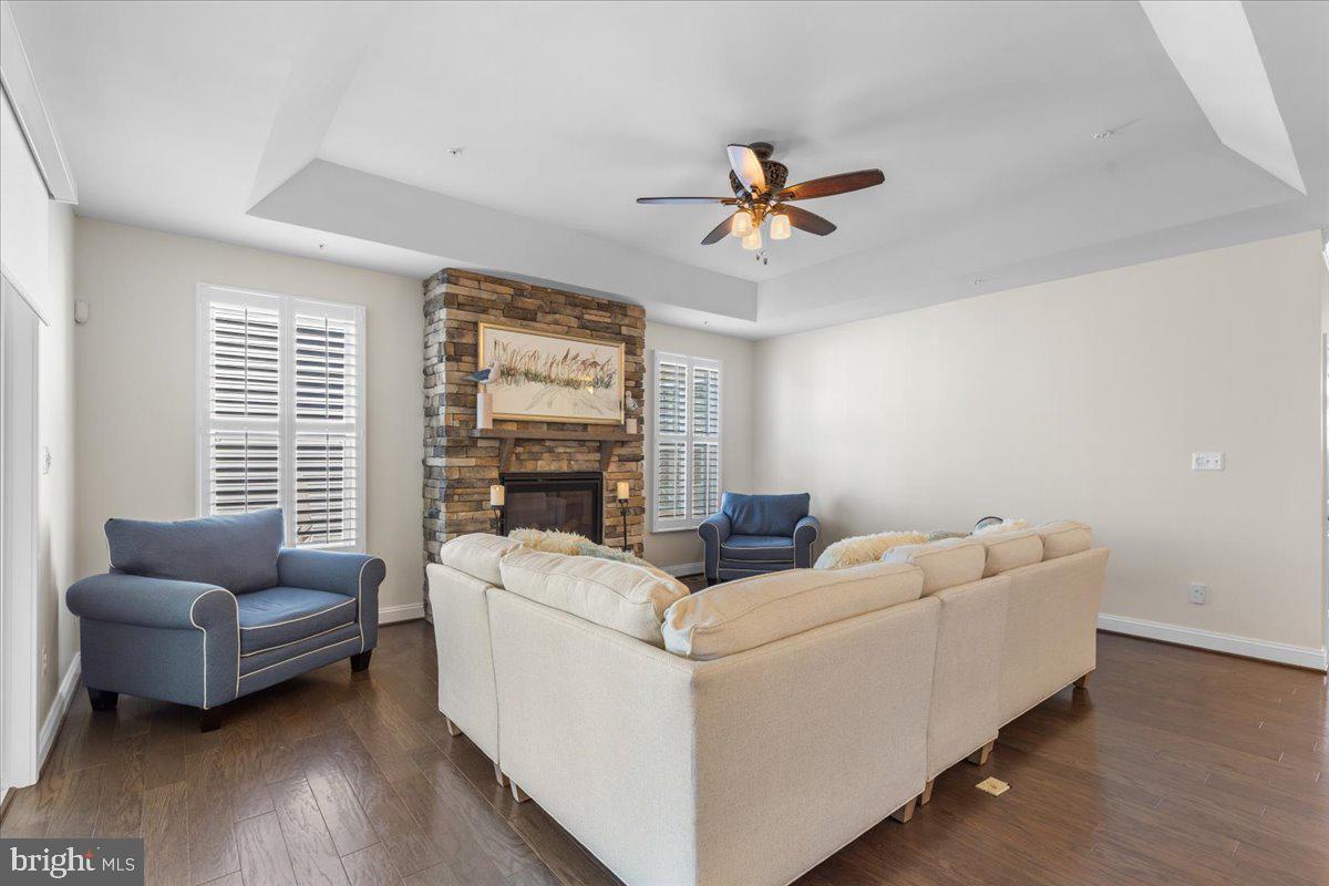 THE HARBOURS AT SOLOMONS ISLAND - Residential