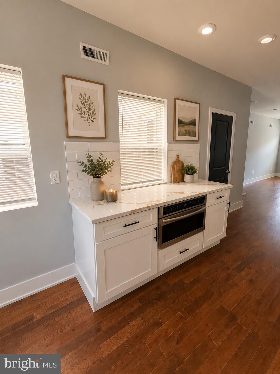PORT RICHMOND - Residential