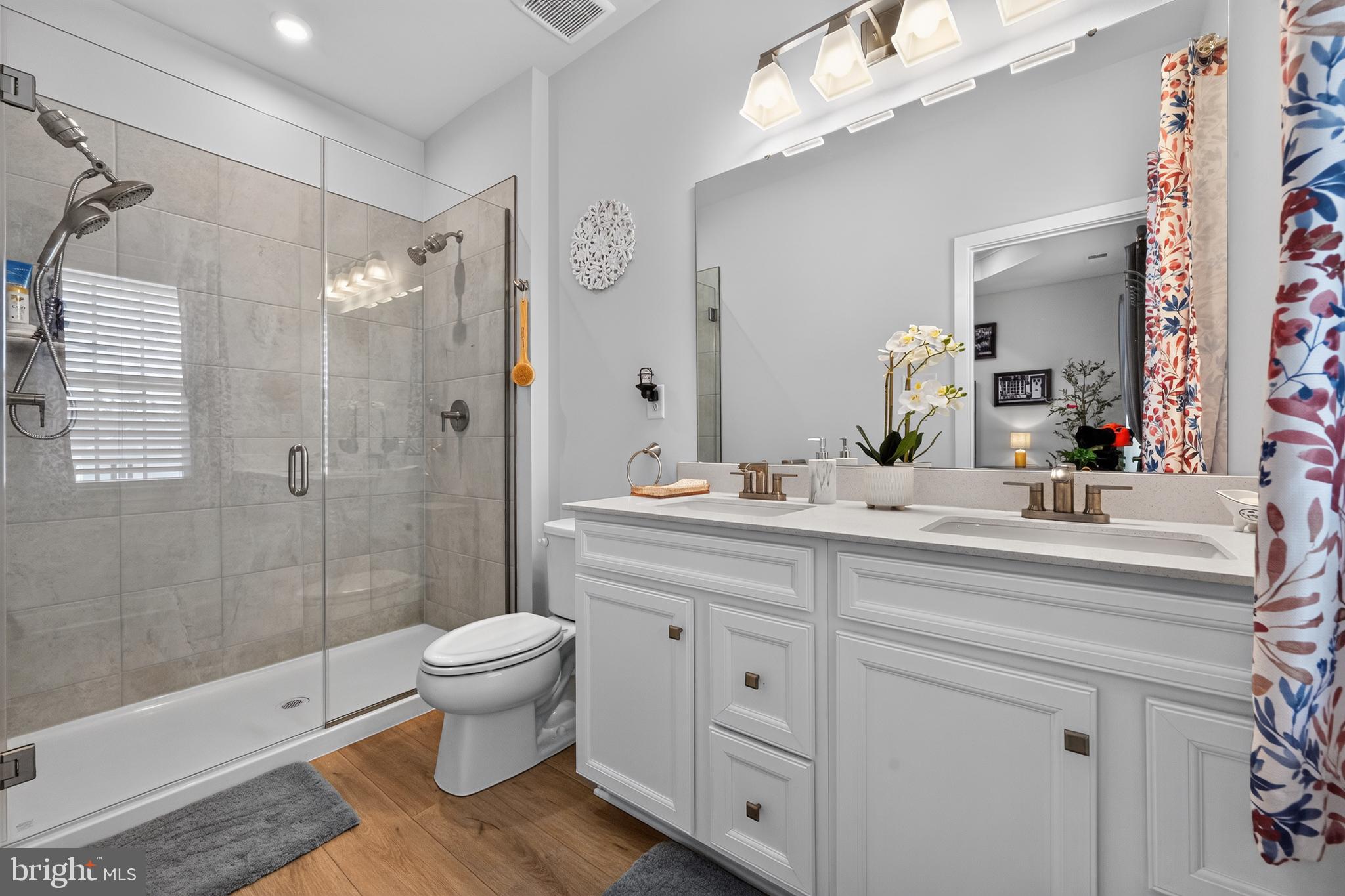 FOXWOOD RIDGE - Residential
