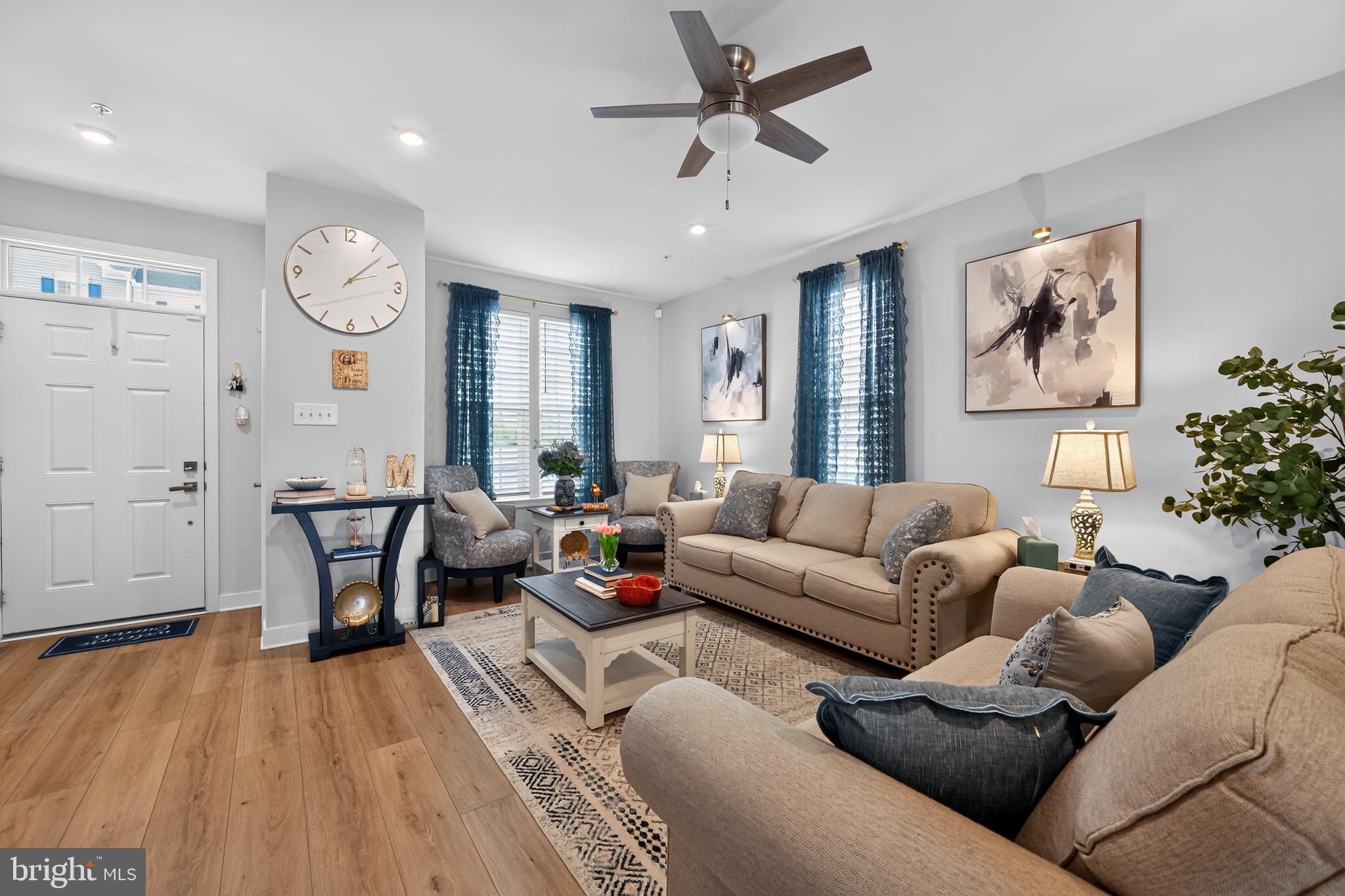 FOXWOOD RIDGE - Residential