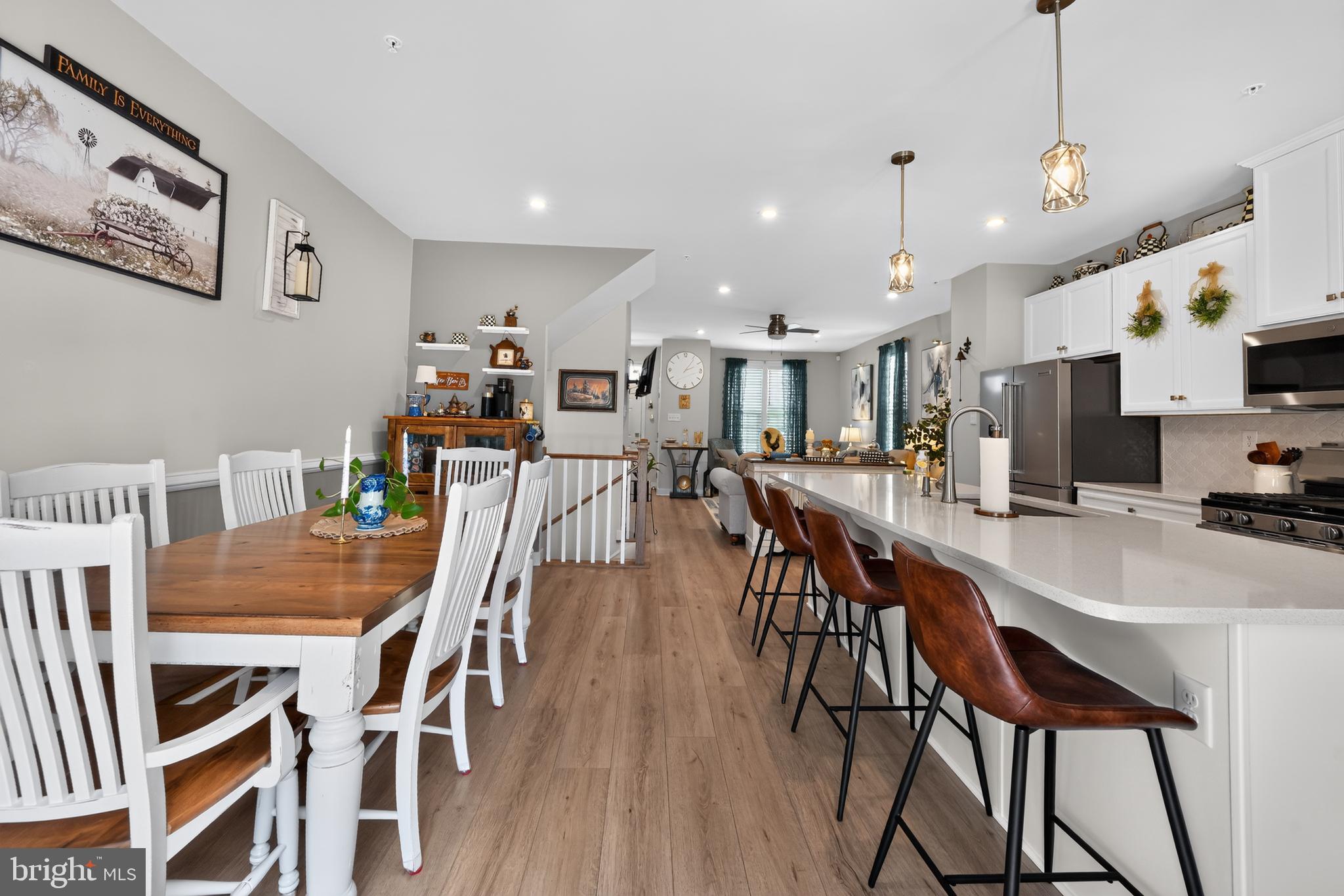 FOXWOOD RIDGE - Residential