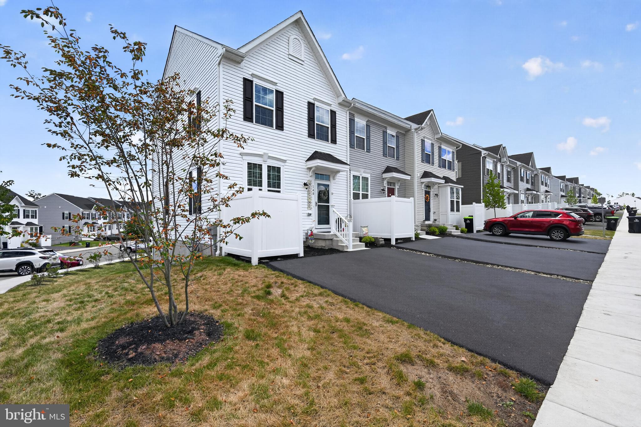 FOXWOOD RIDGE - Residential