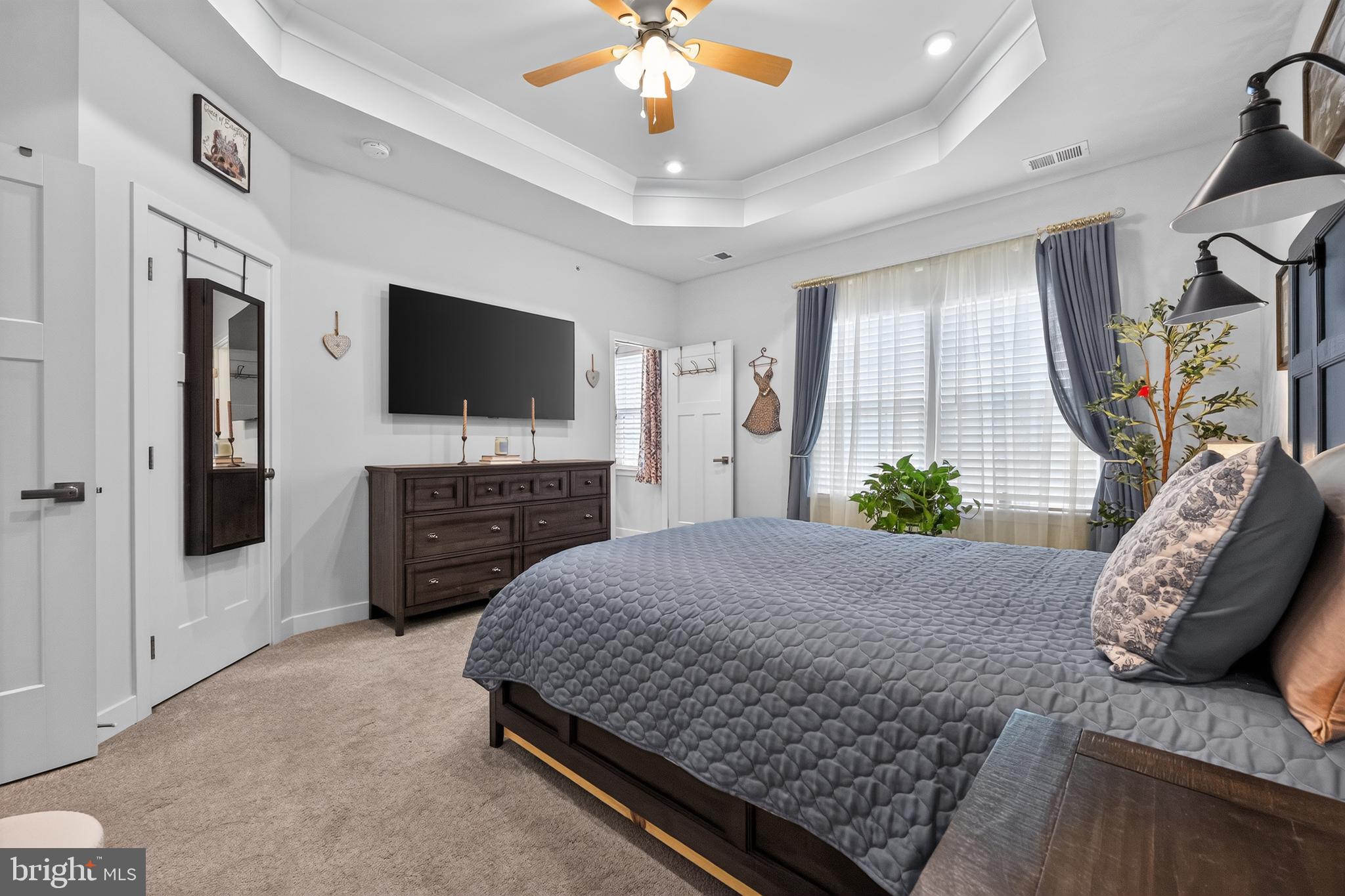FOXWOOD RIDGE - Residential