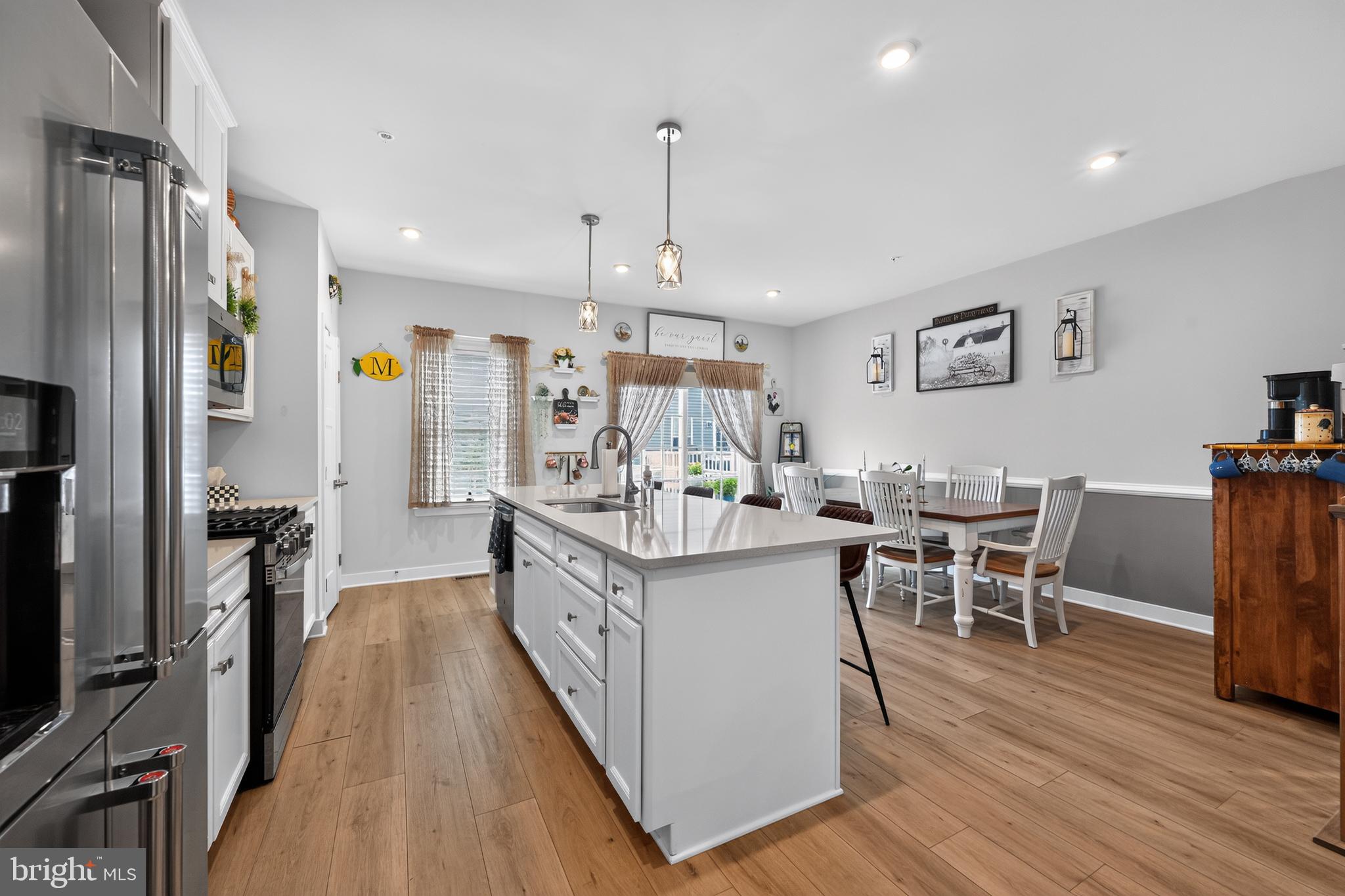 FOXWOOD RIDGE - Residential