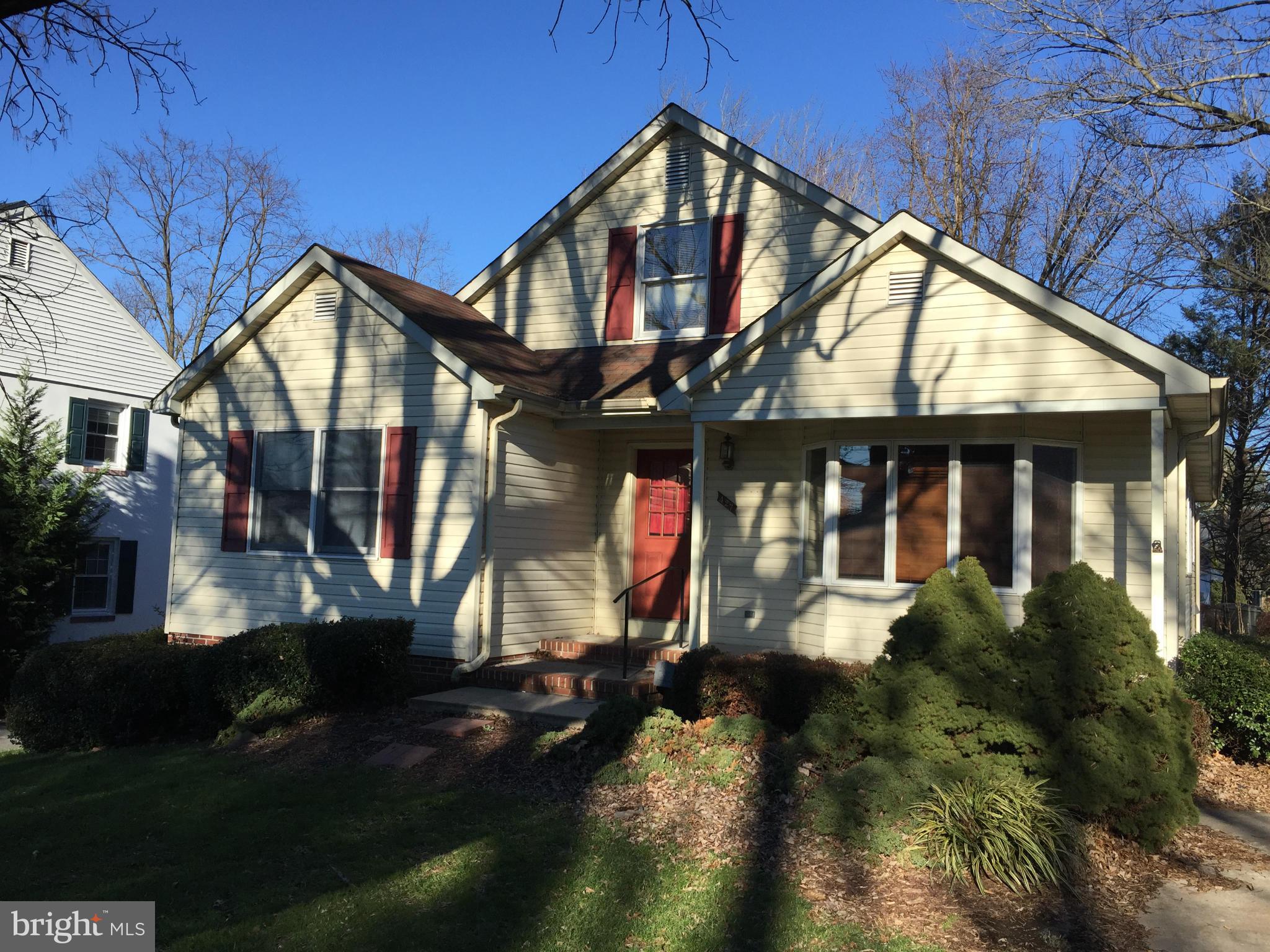 Located in downtown Bel Air, many shops & restaurants, this 2BR 2BA single family offers a convenient location yet tranquil setting. Some features included are bright & spacious Living Room,Large master bath with separate shower and vanity, ceramic tile & a spacious sunroom. Wooded lot and a large back yard.