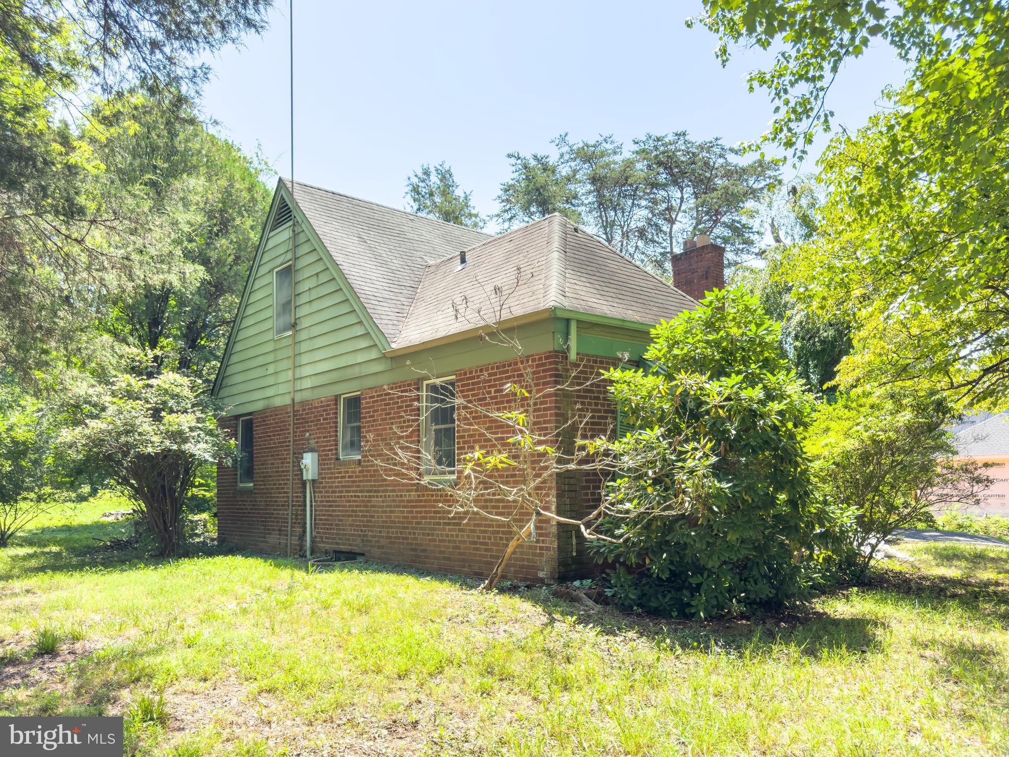 WAKEFIELD FOREST - Residential