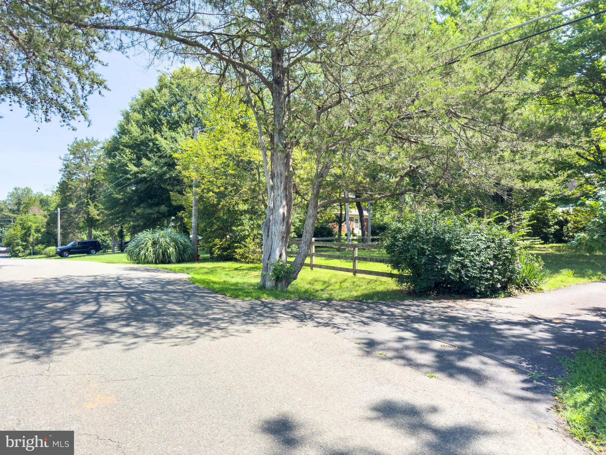 WAKEFIELD FOREST - Residential