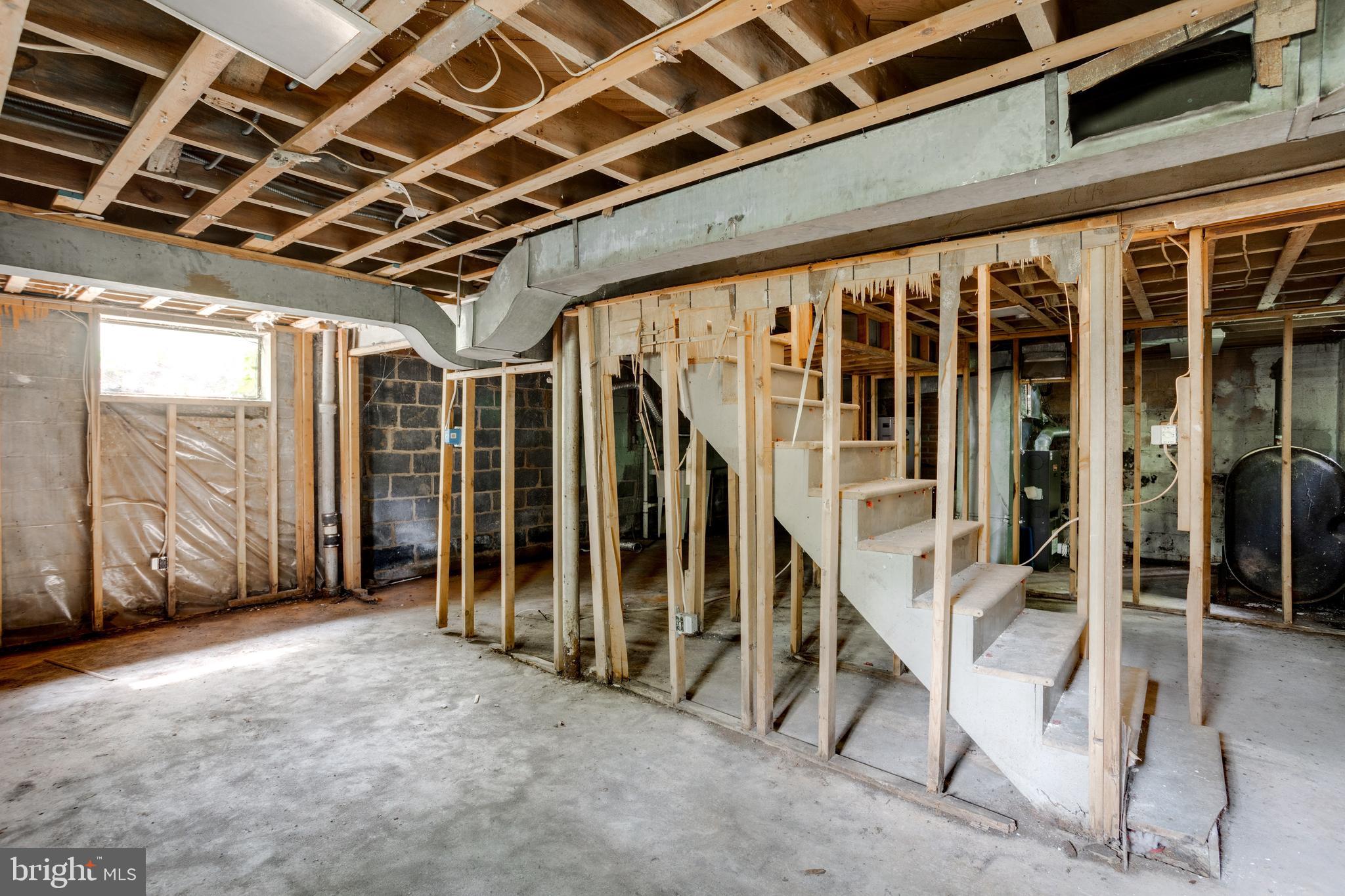 WAKEFIELD FOREST - Residential