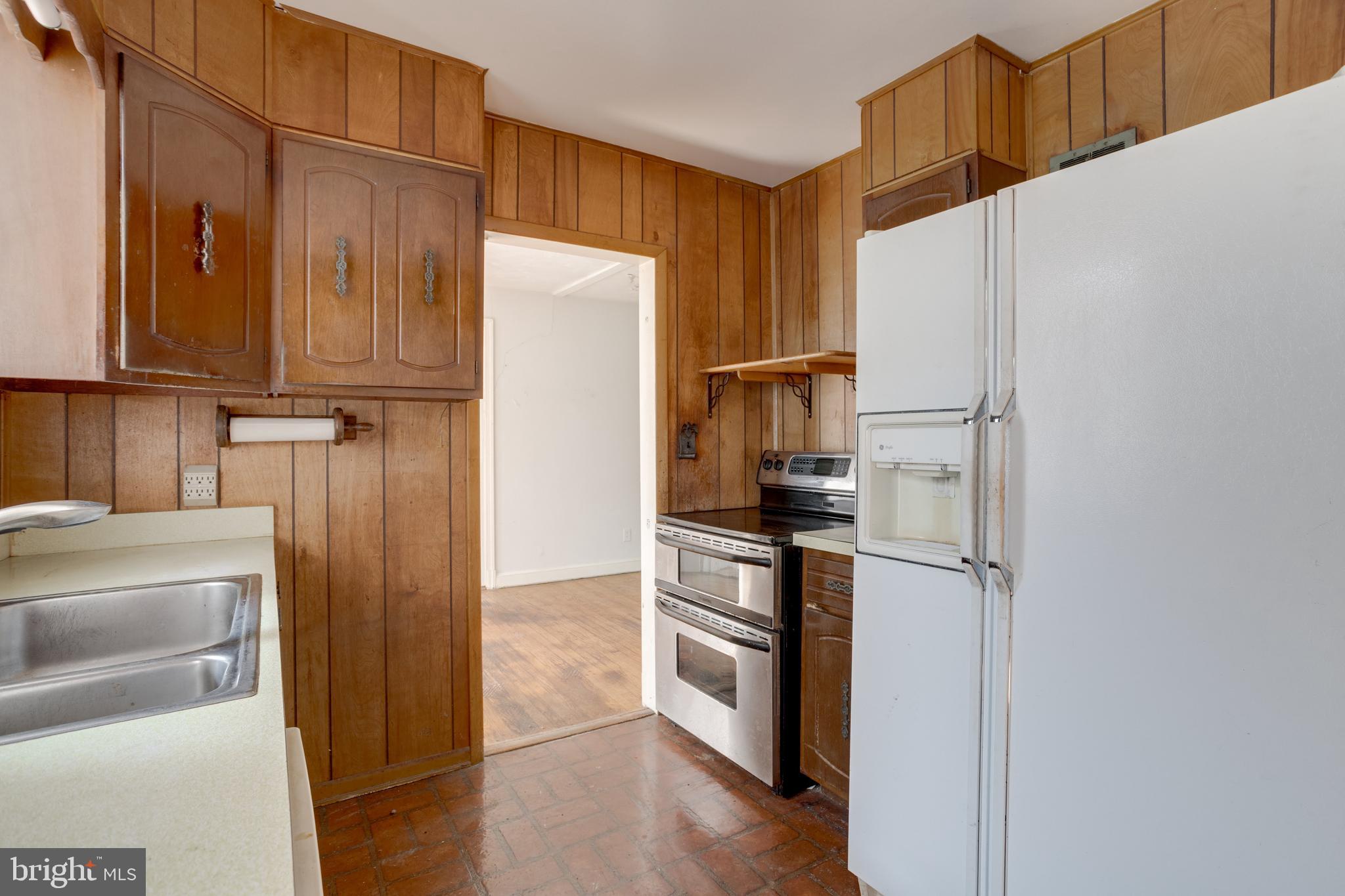 WAKEFIELD FOREST - Residential
