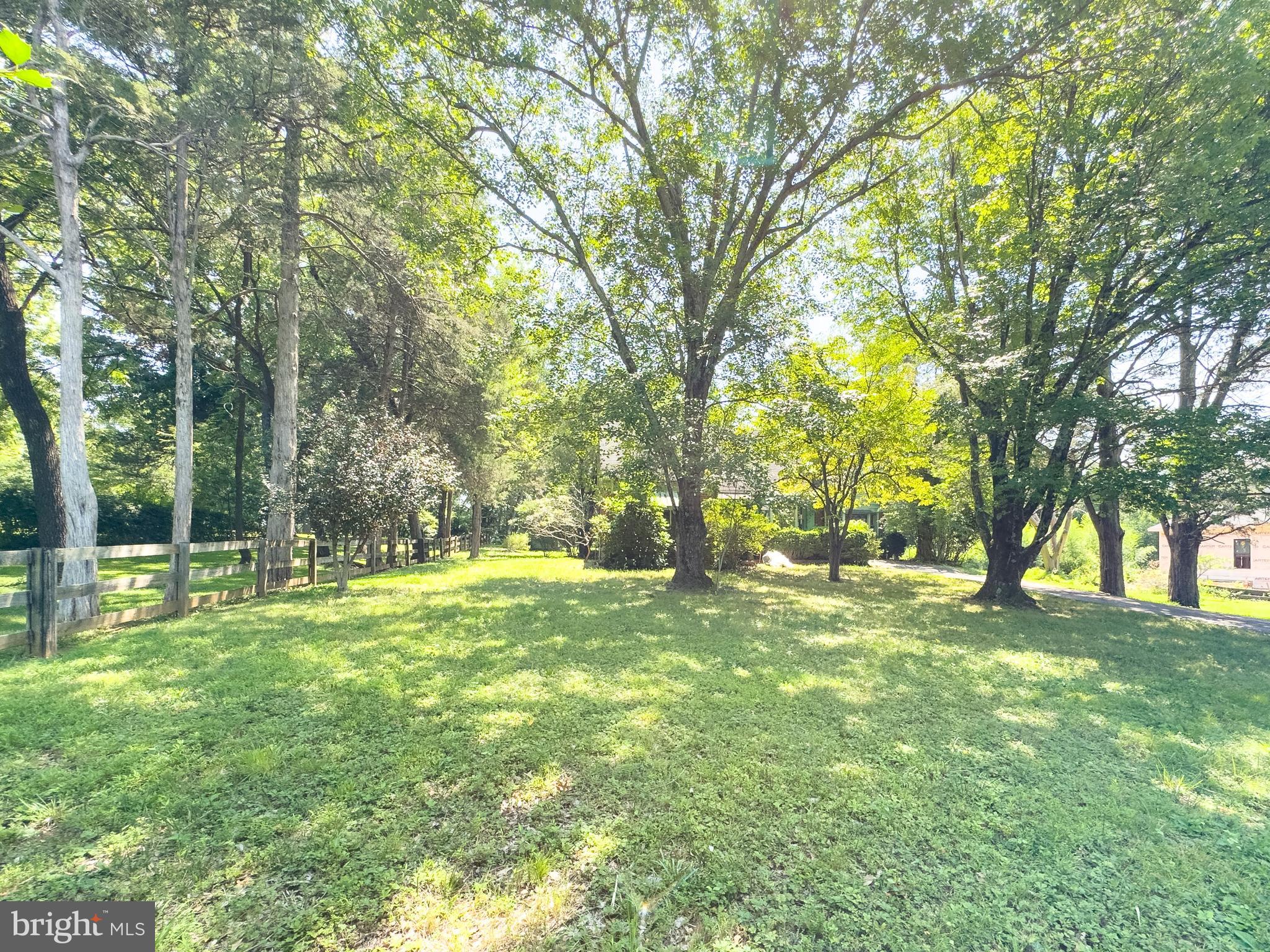 WAKEFIELD FOREST - Residential
