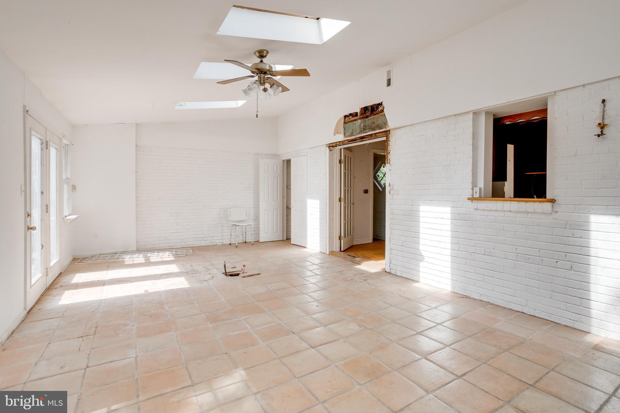 WAKEFIELD FOREST - Residential