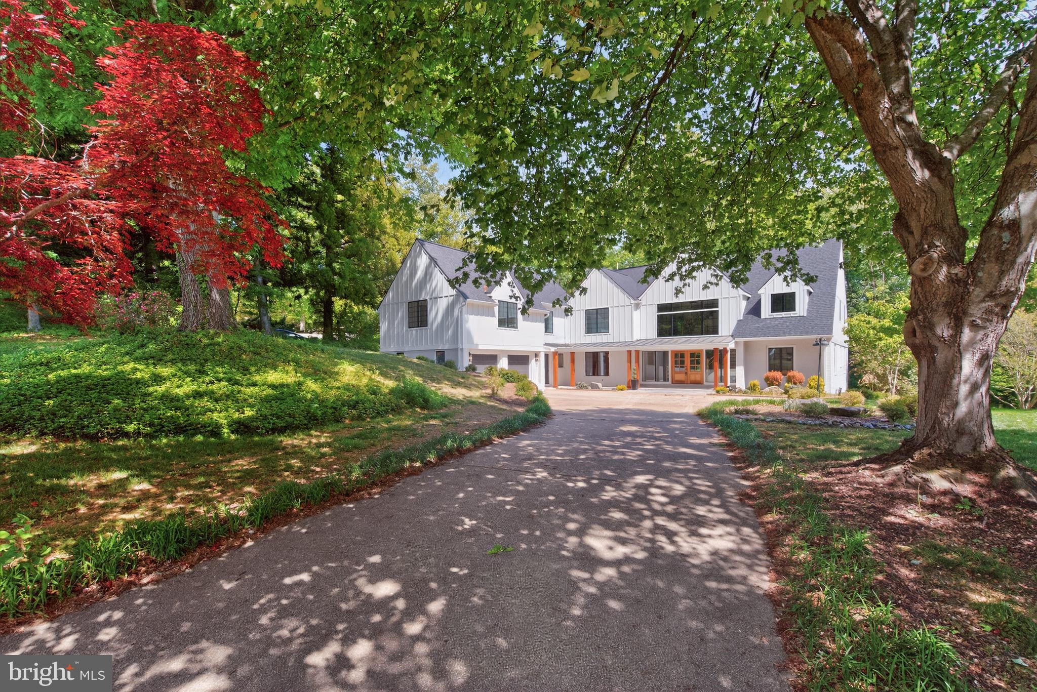 BRADLEY HILLS GROVE - Residential