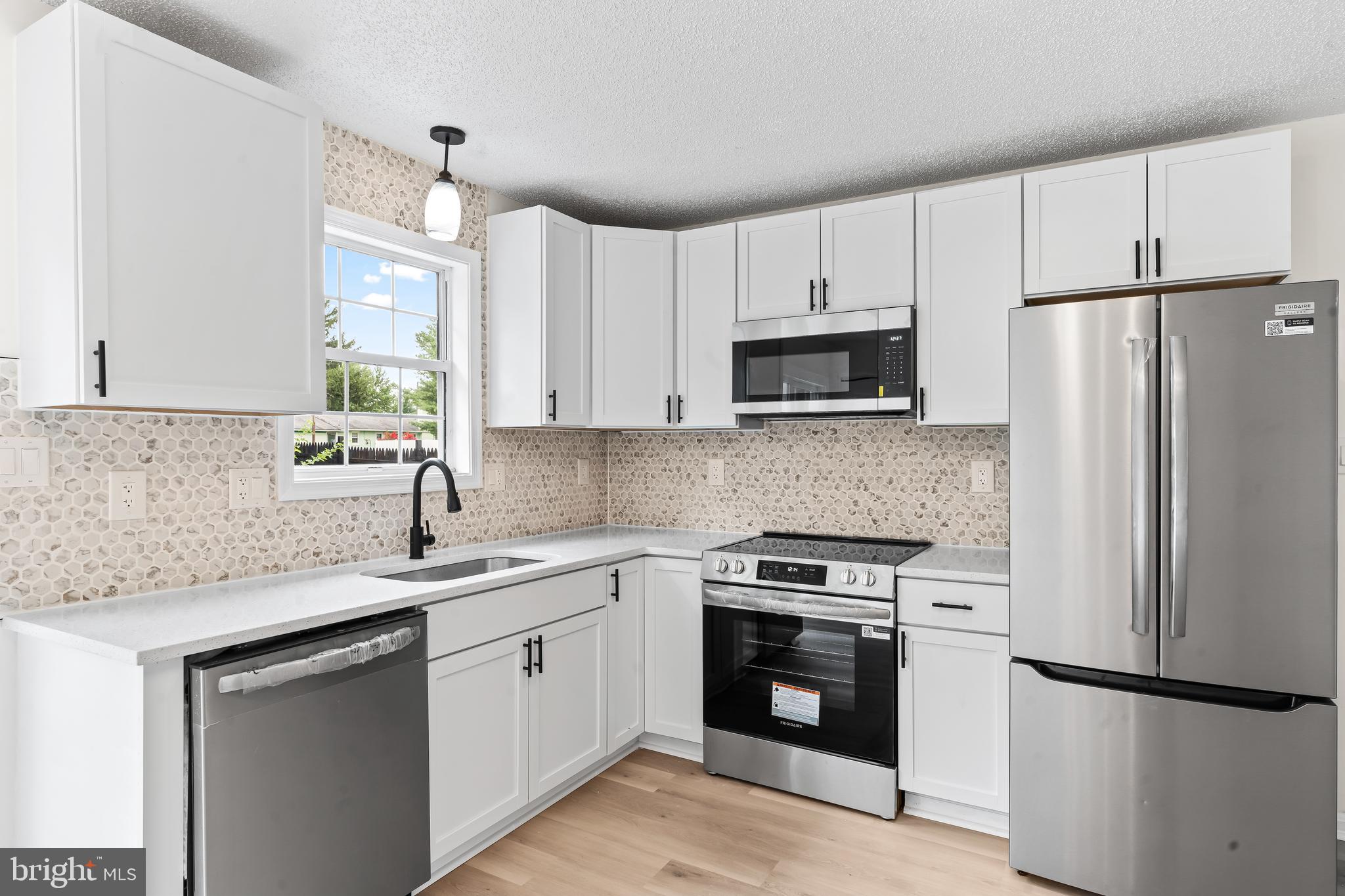 PLEASANT VIEW - Residential