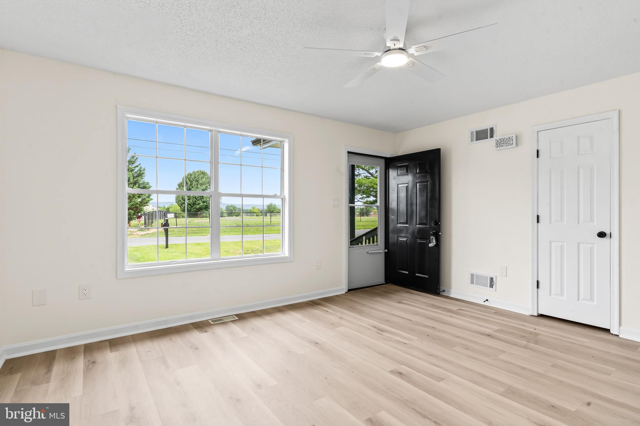 PLEASANT VIEW - Residential