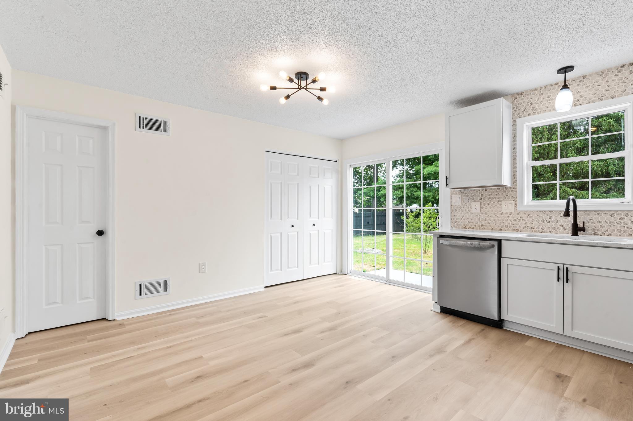 PLEASANT VIEW - Residential