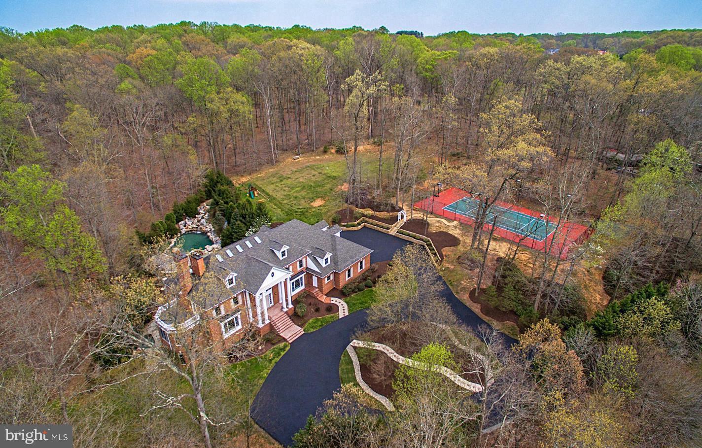 NICHOLS RUN ESTATES - Residential