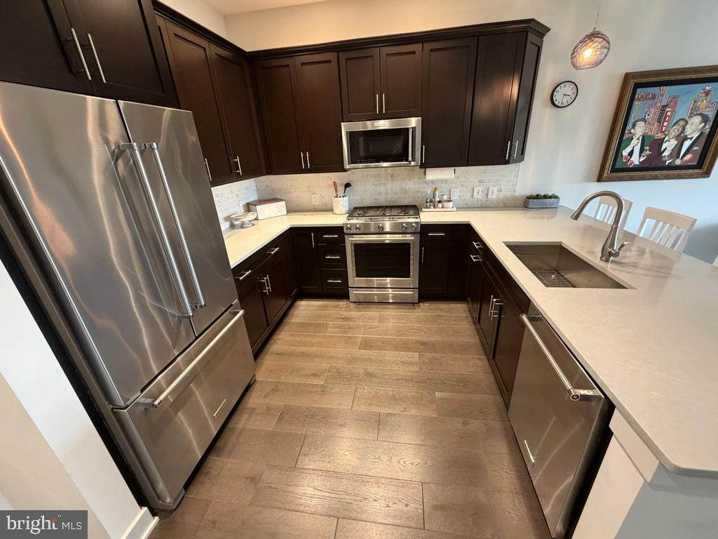 575 SOUTH CONDOS - Residential