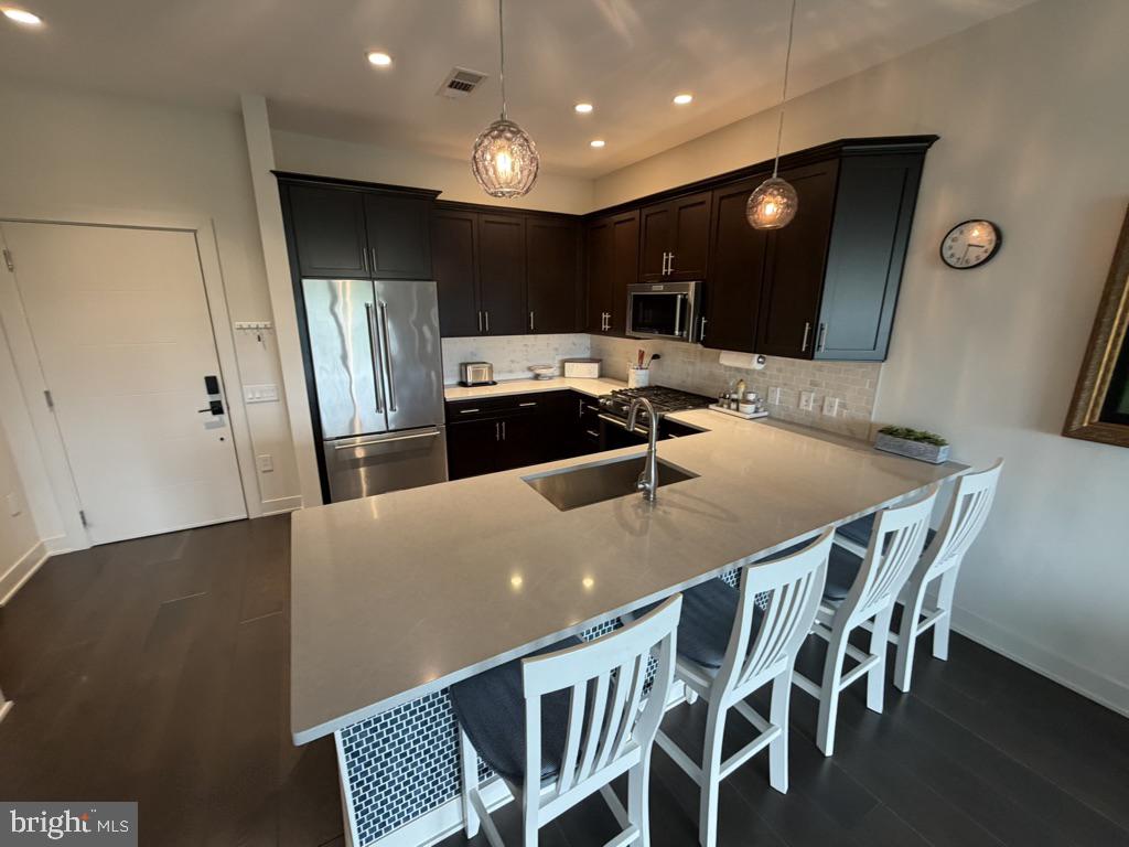 575 SOUTH CONDOS - Residential