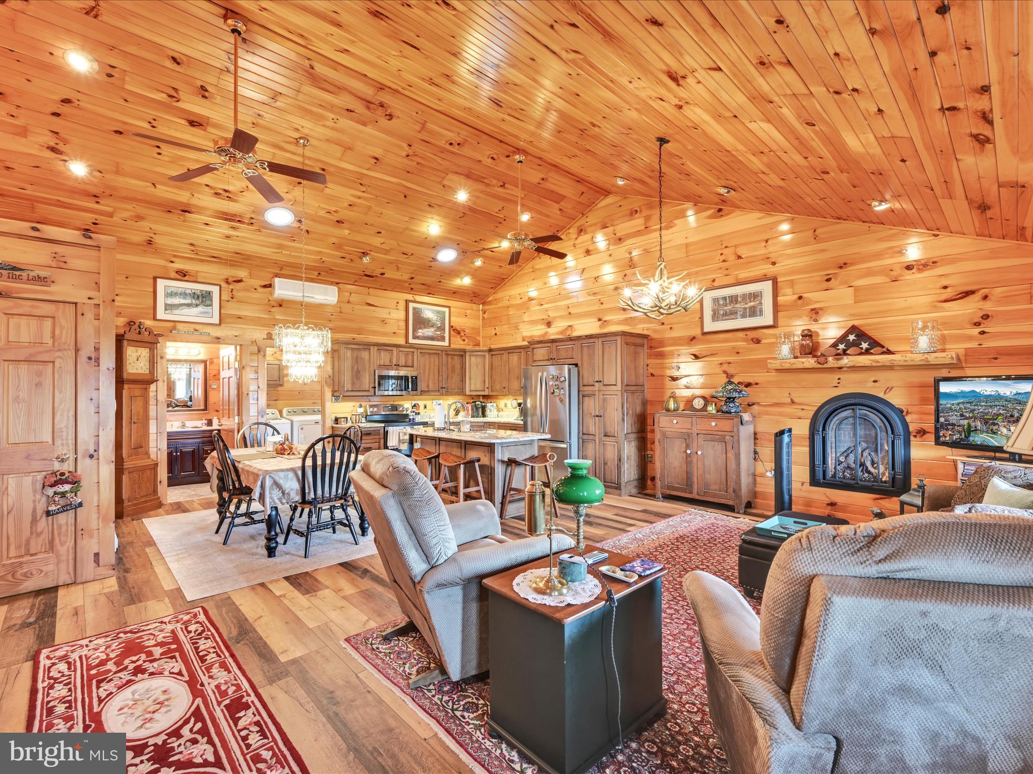 LAKE WYNONAH - Residential