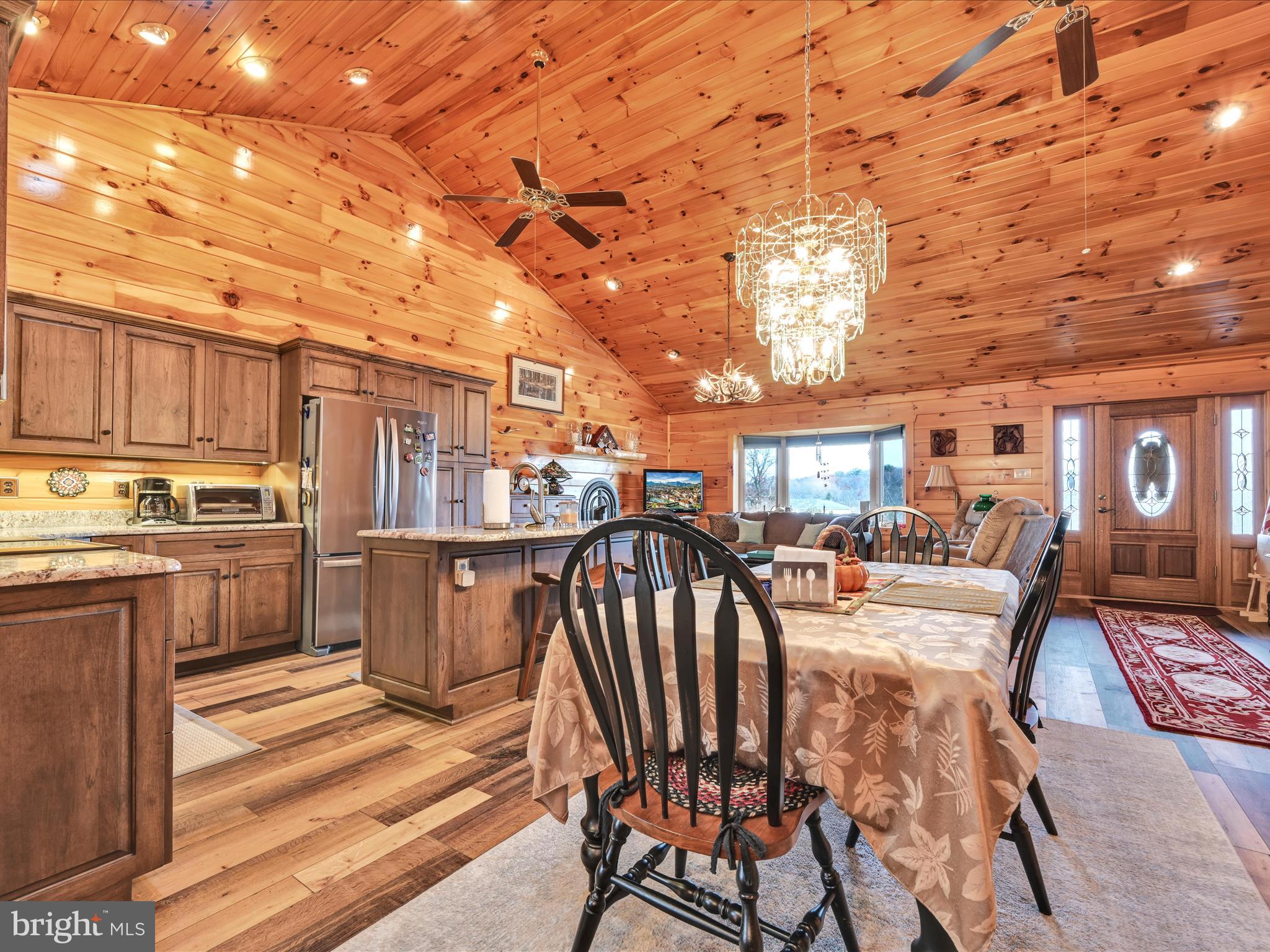 LAKE WYNONAH - Residential