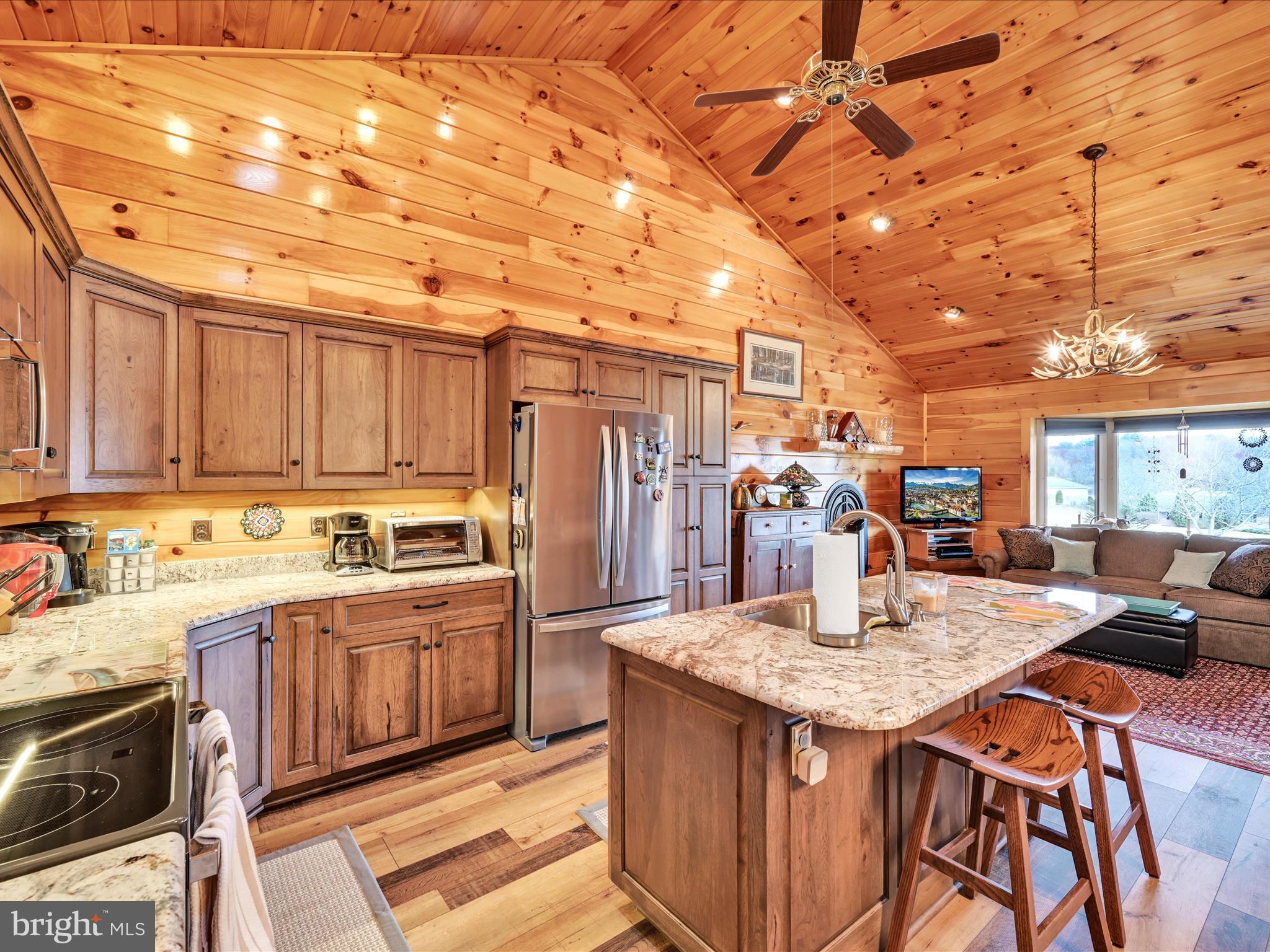 LAKE WYNONAH - Residential