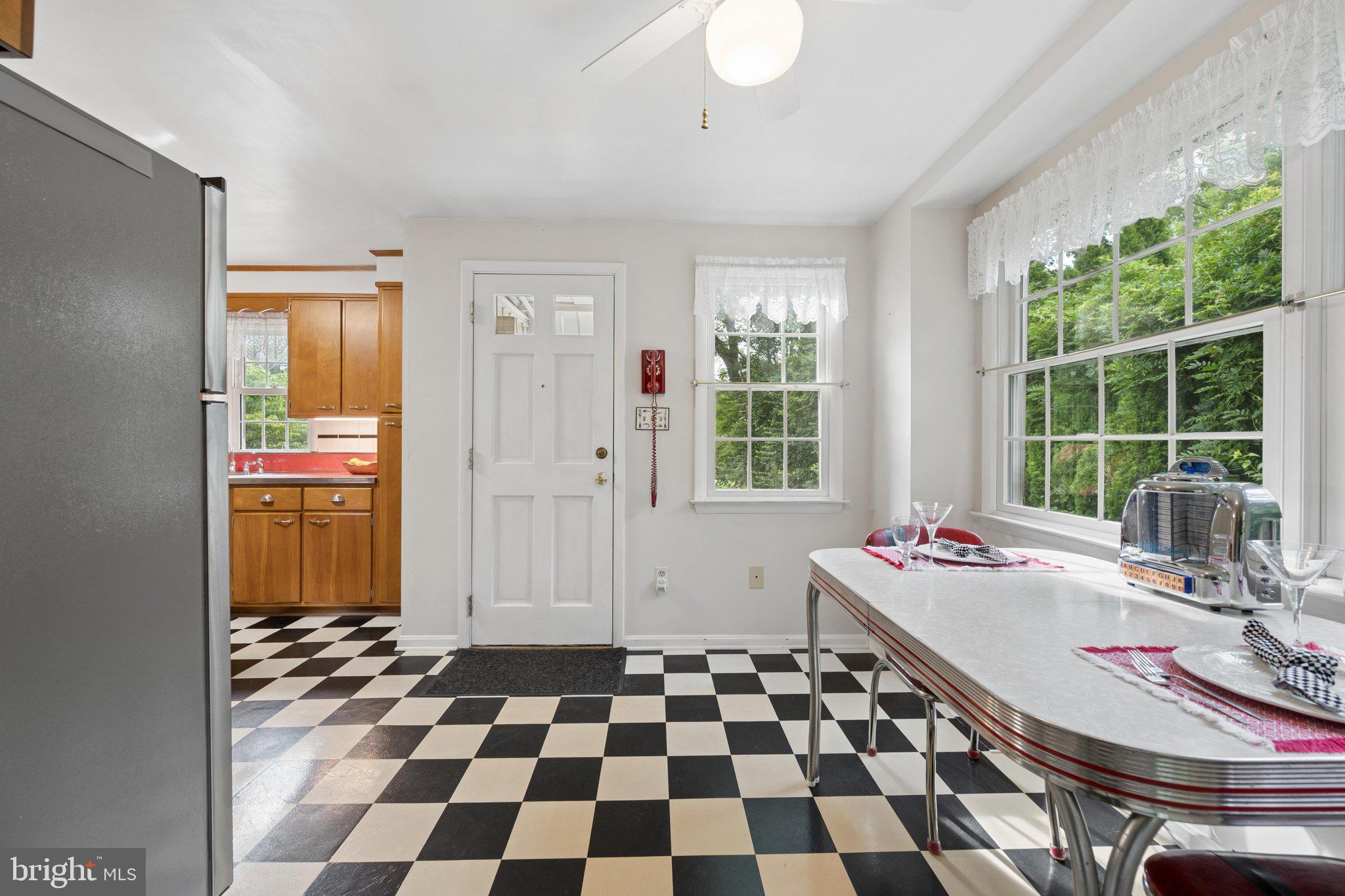 WASHINGTON GROVE - Residential