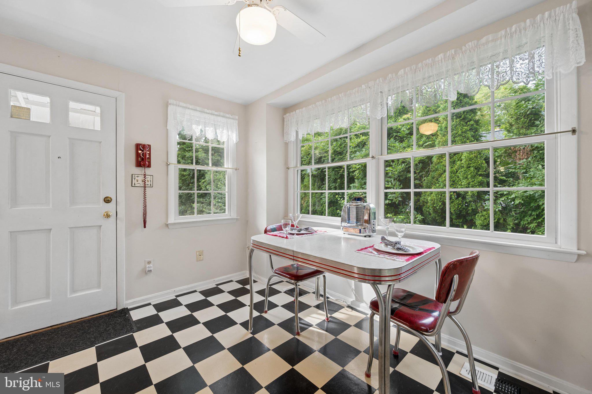 WASHINGTON GROVE - Residential