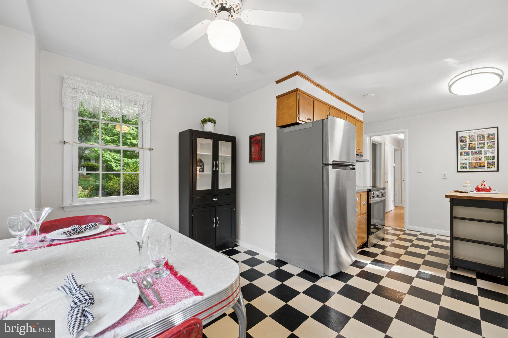 WASHINGTON GROVE - Residential