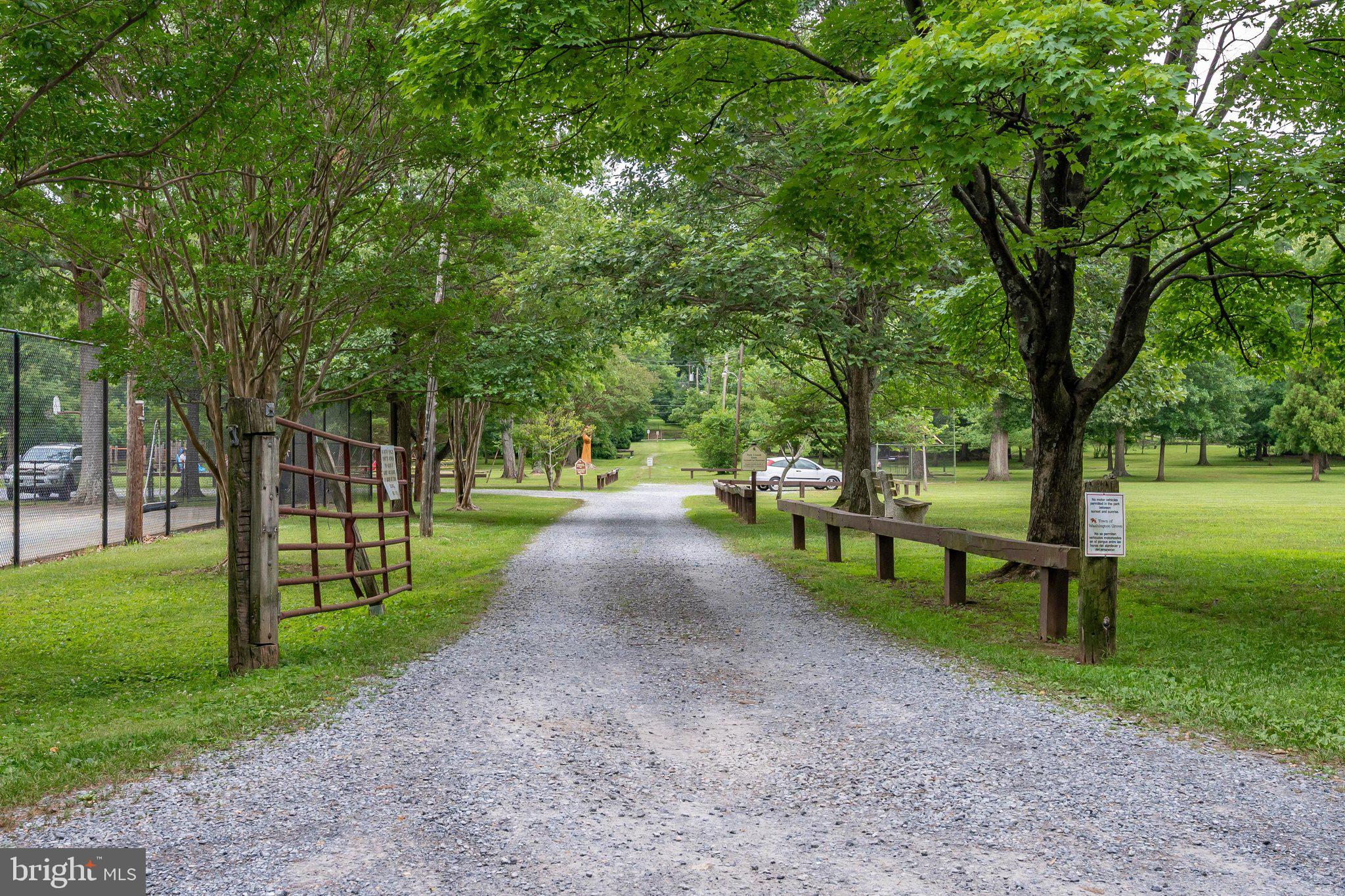 WASHINGTON GROVE - Residential