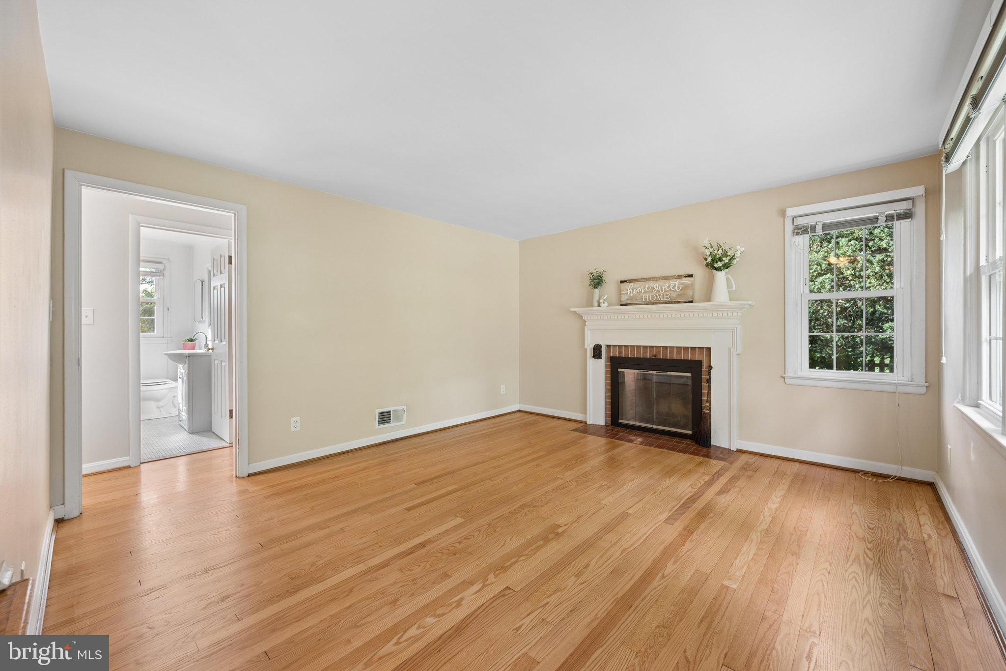 WASHINGTON GROVE - Residential