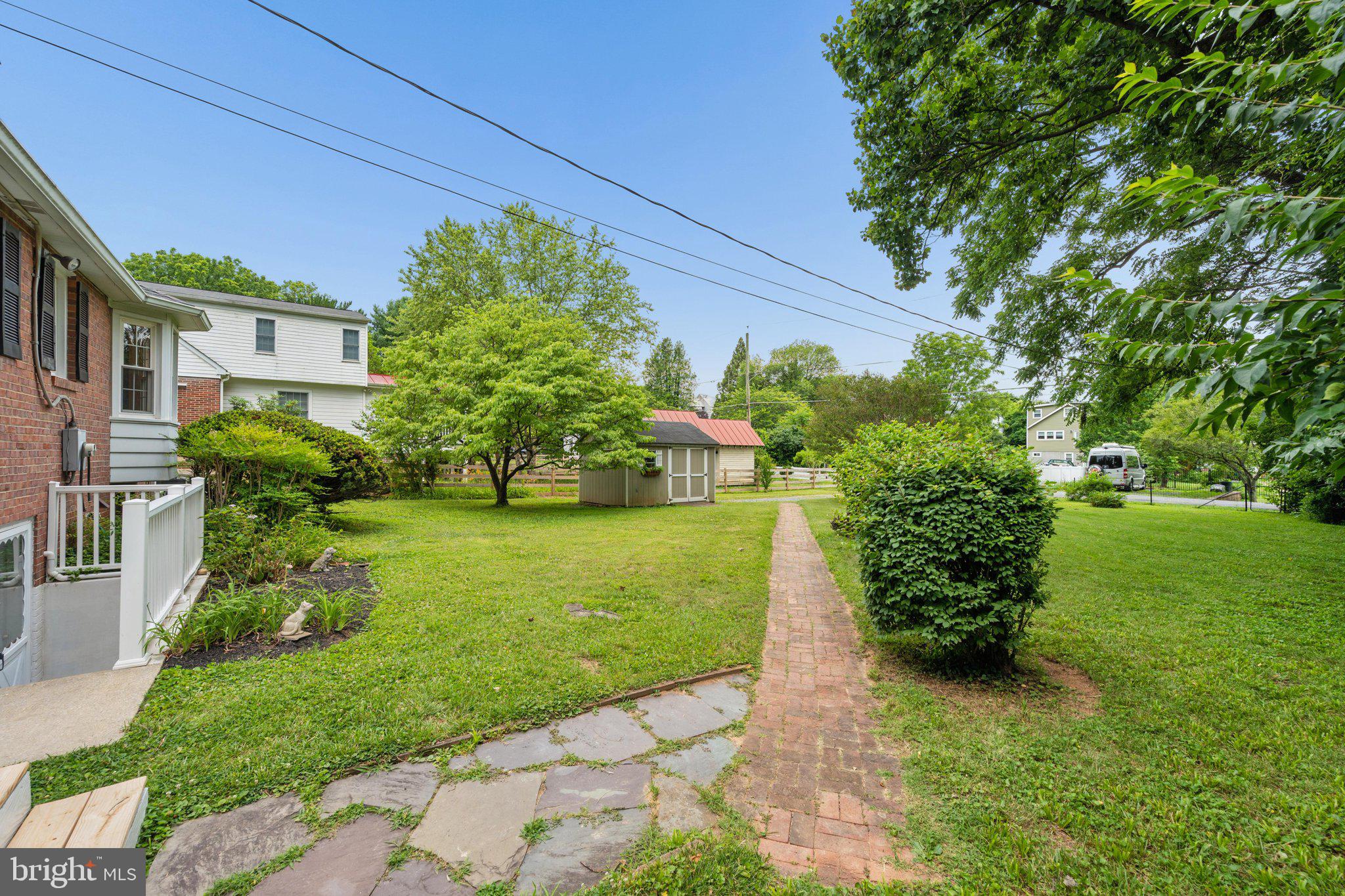 WASHINGTON GROVE - Residential