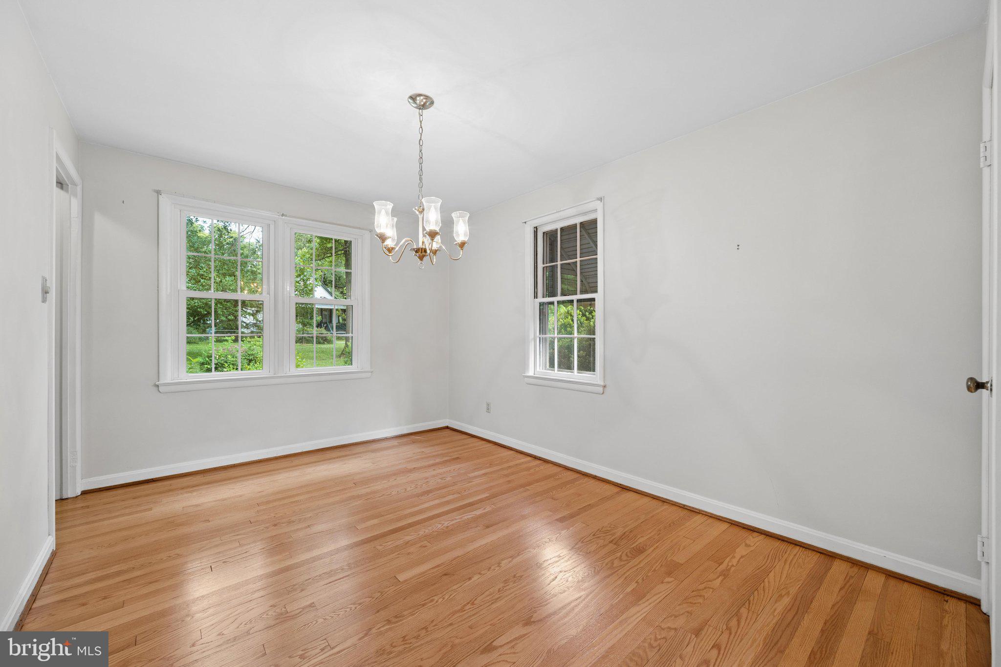 WASHINGTON GROVE - Residential