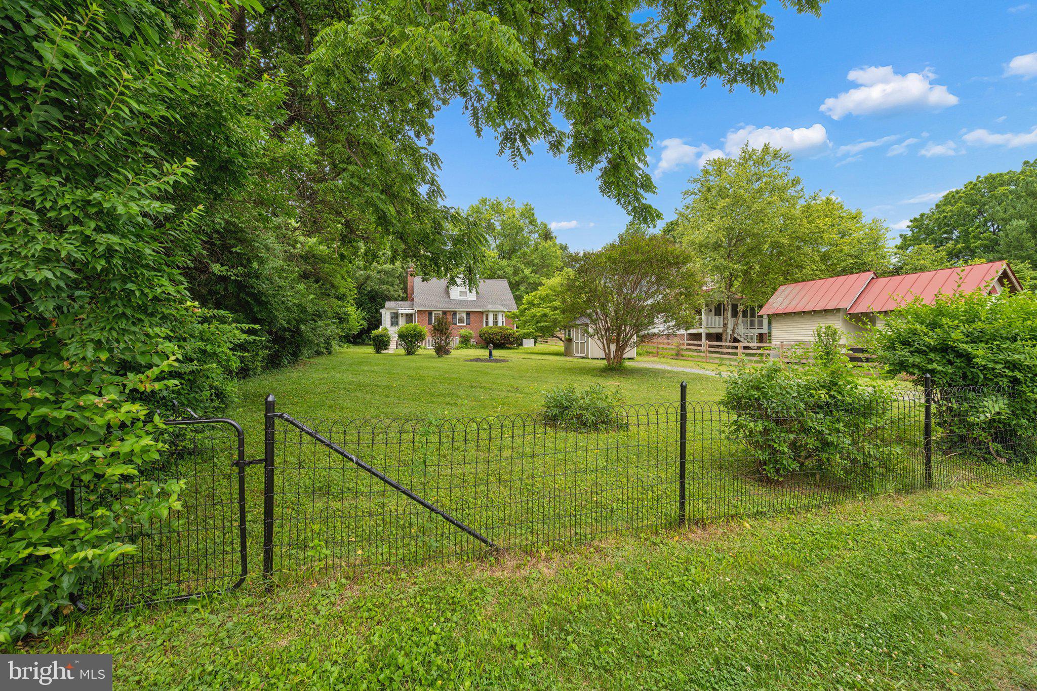 WASHINGTON GROVE - Residential