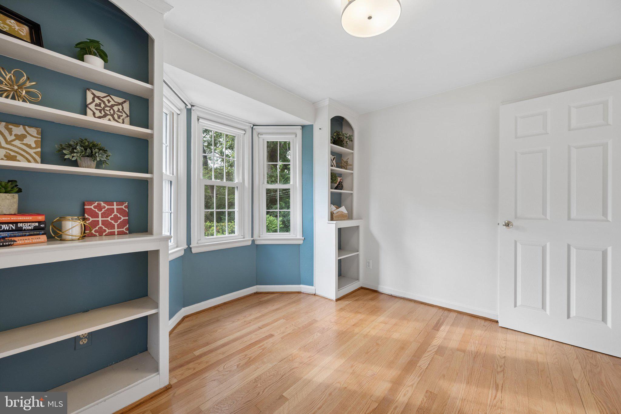 WASHINGTON GROVE - Residential