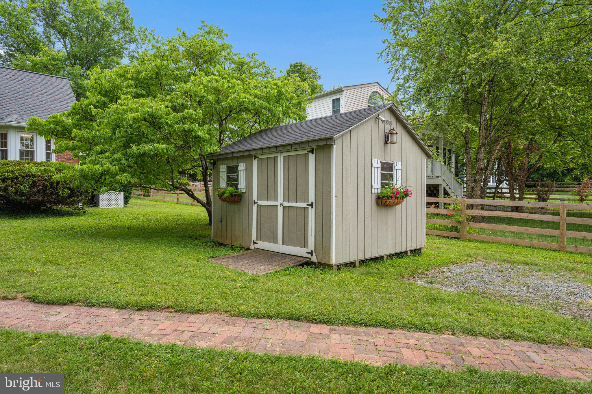 WASHINGTON GROVE - Residential