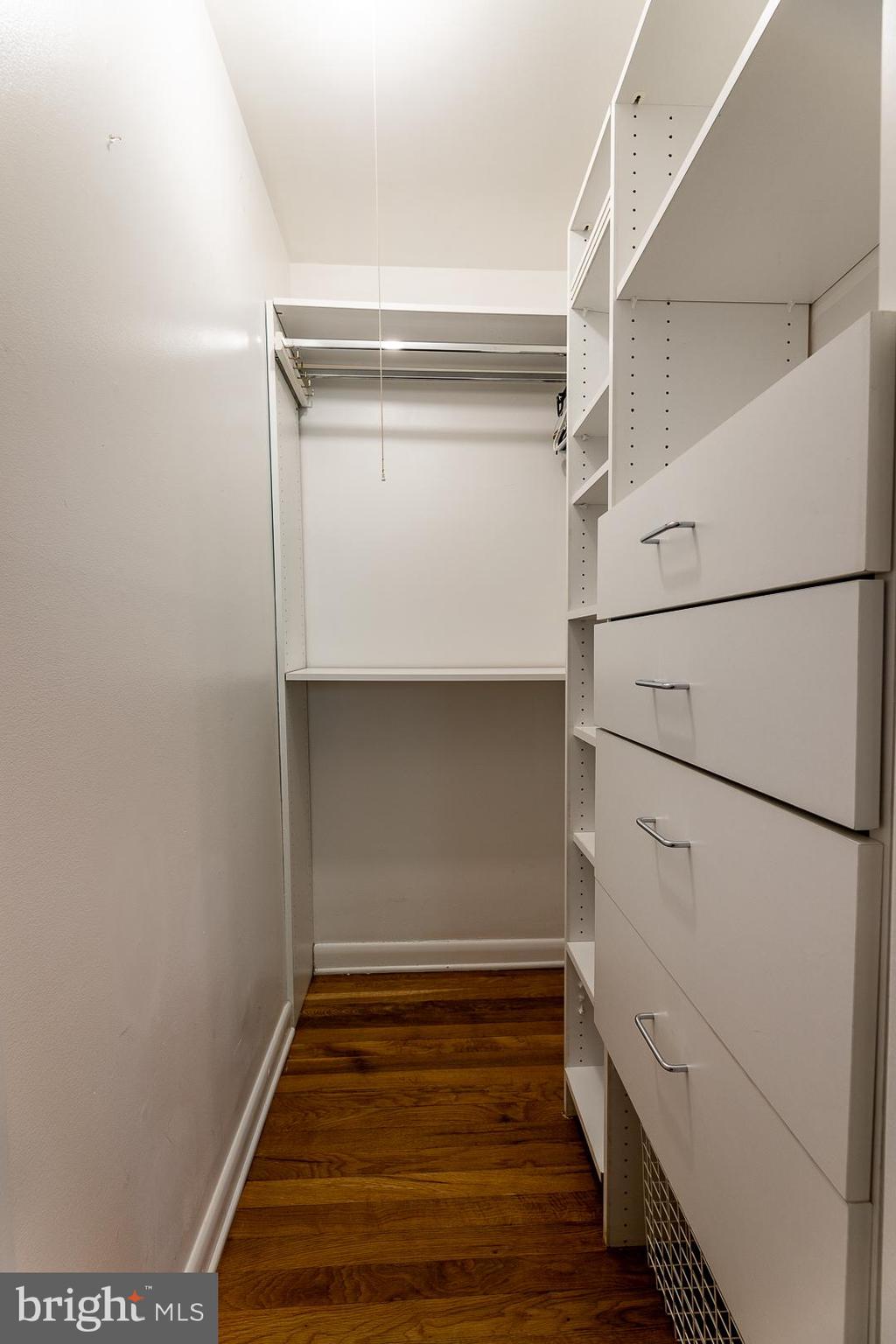 PARKSIDE CONDOMINIUMS - Residential Lease