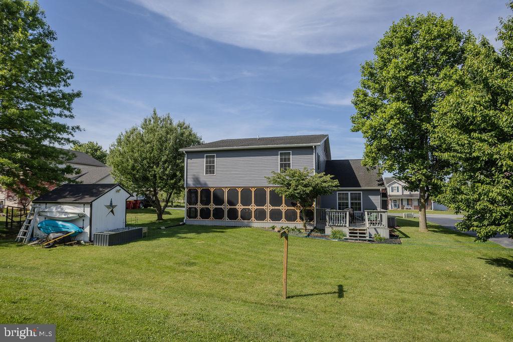 HAMPTON HILLS - Residential