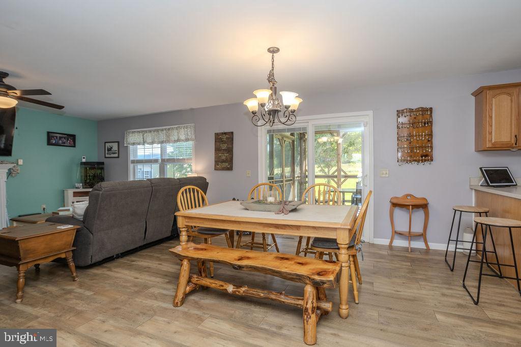 HAMPTON HILLS - Residential